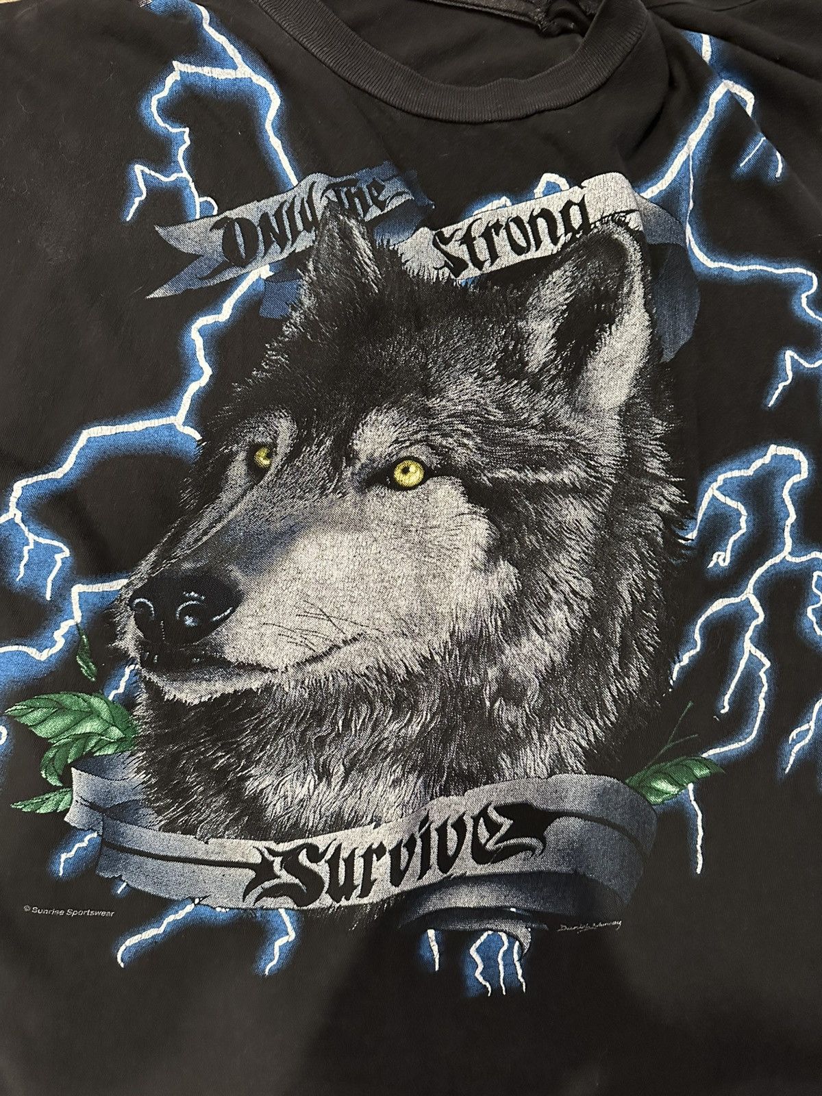 Other Vintage USA Thunder Wolf Tee Size Large Size US L / EU 52-54 / 3 - 3 Thumbnail