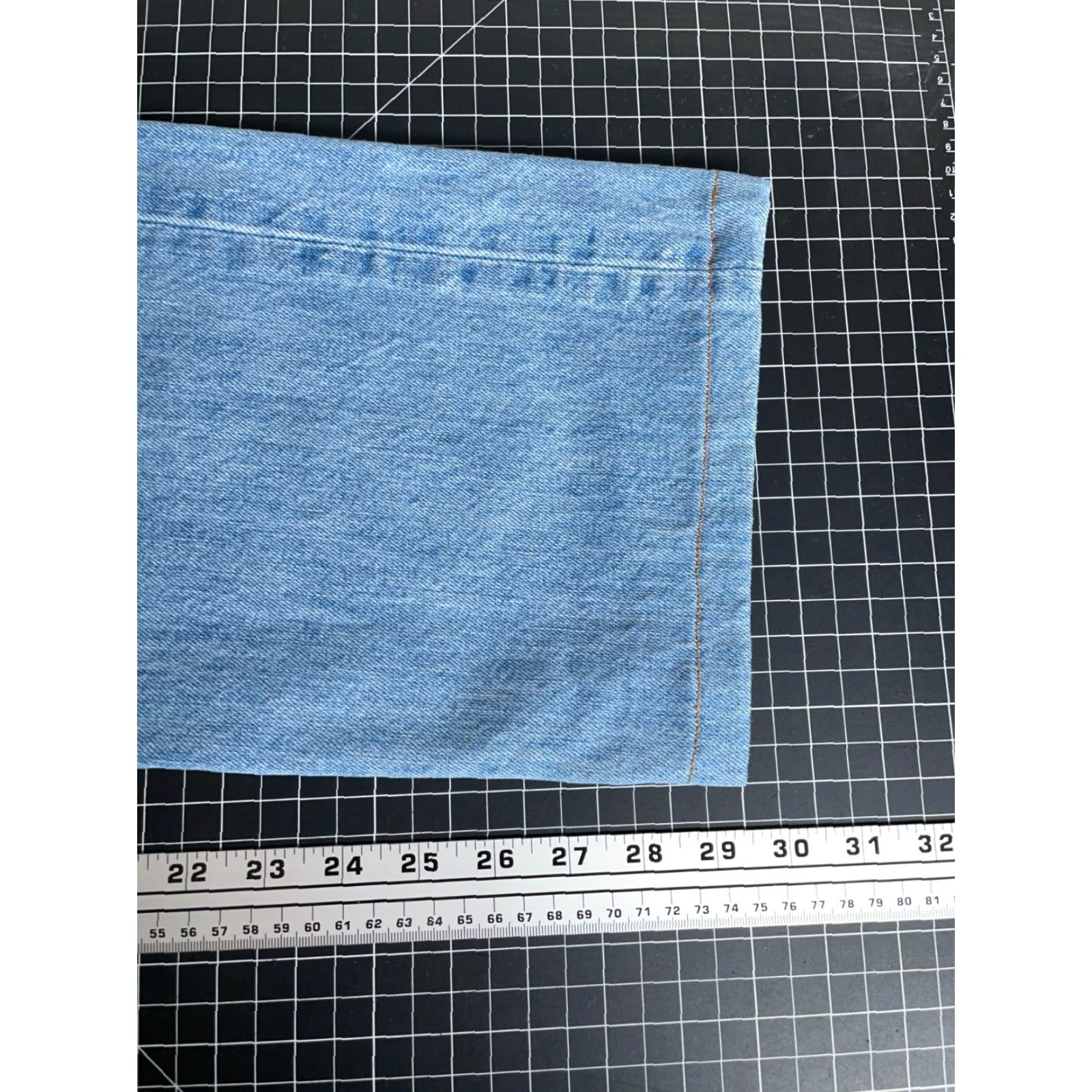 Levi's VINTAGE Levi's 501 Jeans Men 32 x 29.5 Blue Button Fly Straight Leg Regular 34 x 34 (Tag) 100% Cotton Denim Vintage Grunge Retro Size US 32 / EU 48 - 6 Thumbnail