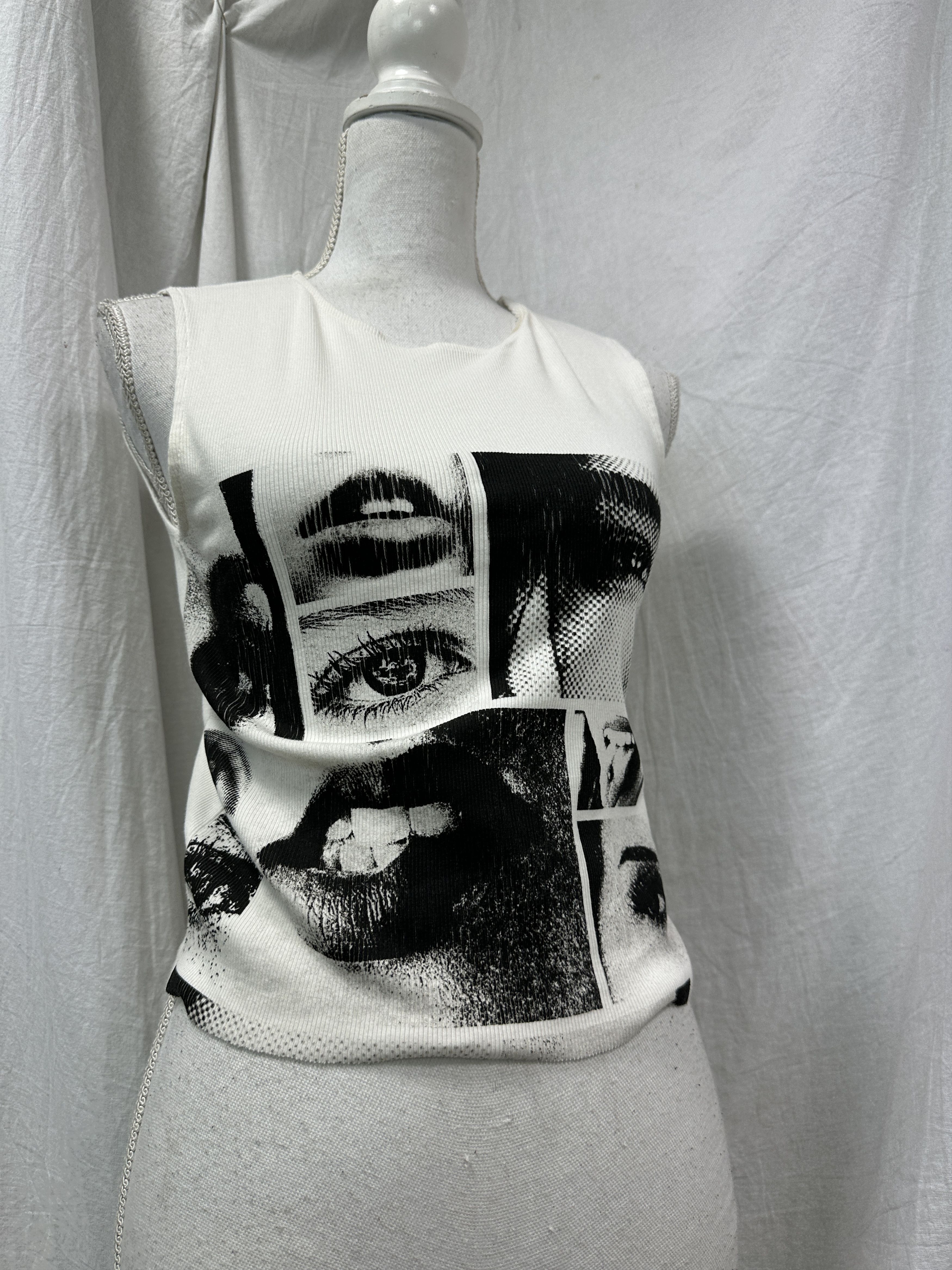 C&A Vintage Casual Streetwear Hip Hop Ribbed Graphic Top Y2K Size M / US 6-8 / IT 42-44 - 1 Thumbnail
