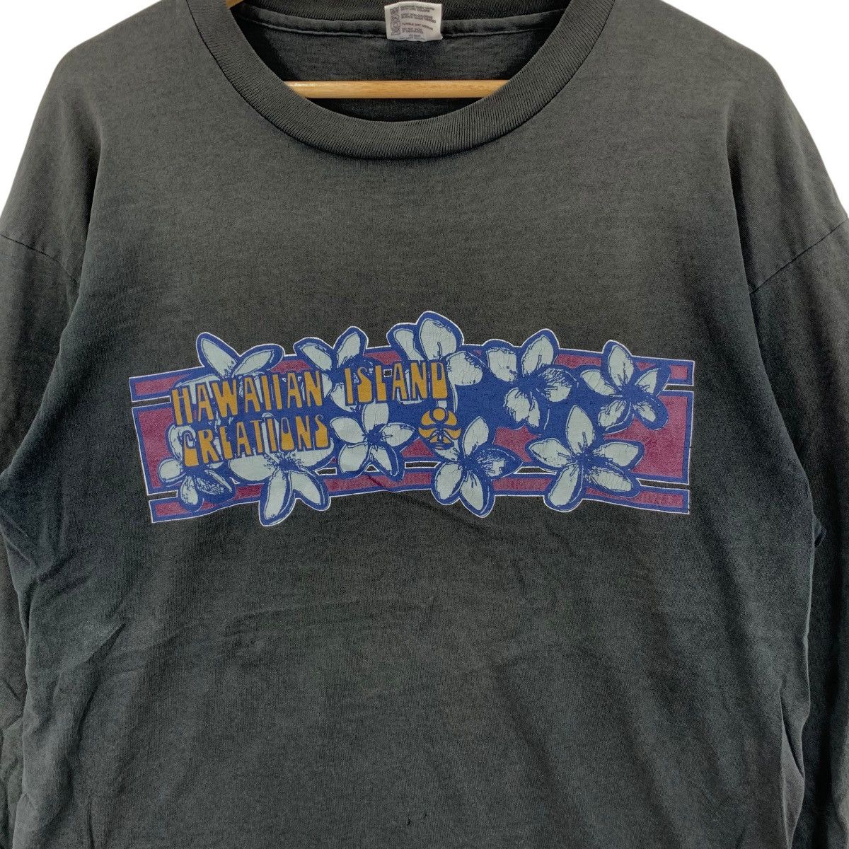 Vintage Vintage 90’ HAWAIIAN ISLAND CREATIONS Natural Faded Tee Size US XL / EU 56 / 4 - 6 Thumbnail