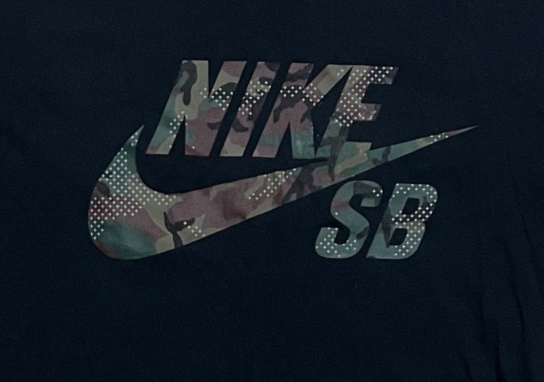 Nike Nike Sb Camo Logo Tshirt Size US S / EU 44-46 / 1 - 2 Thumbnail