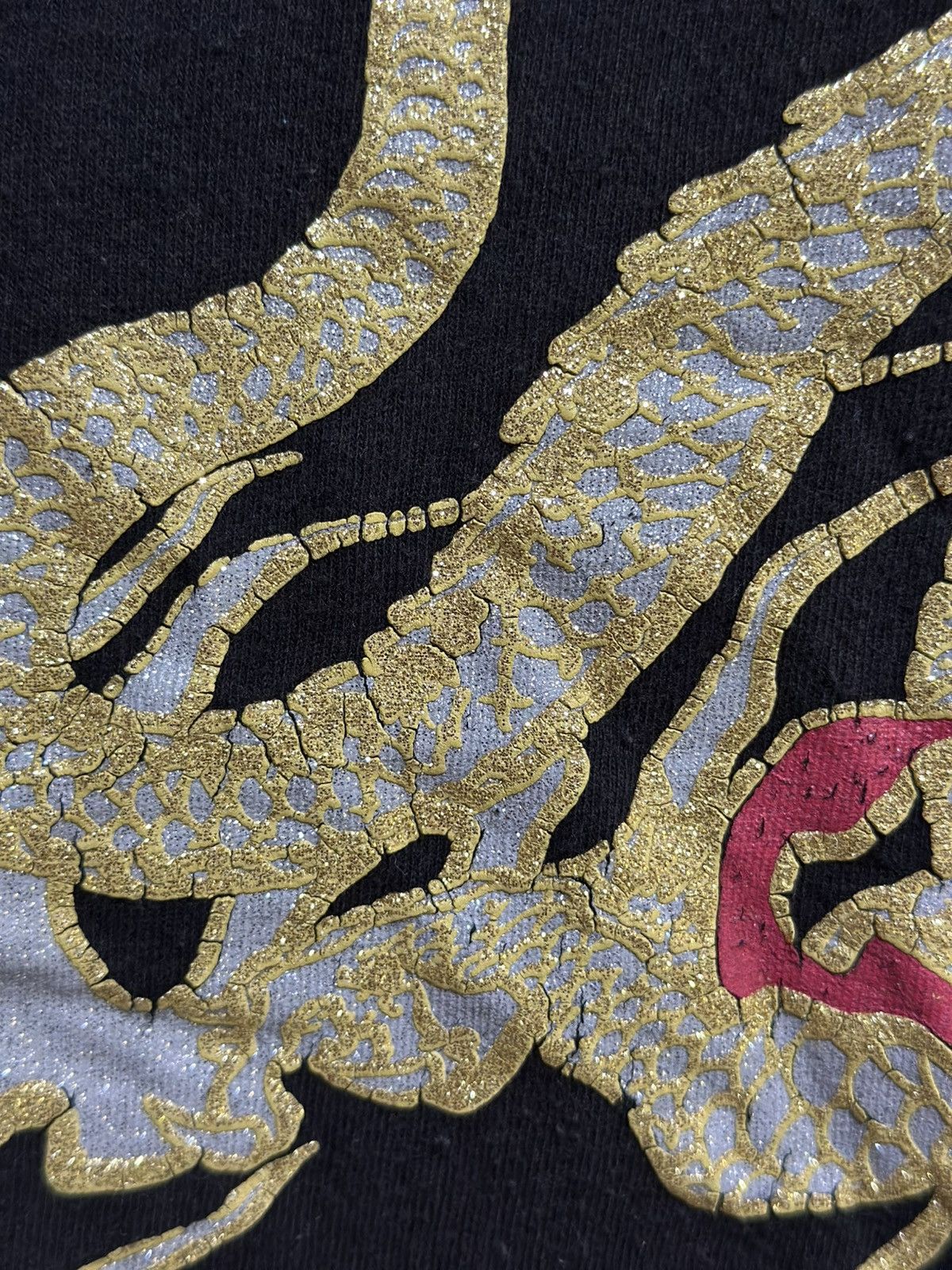 Japanese Brand Vintage Sukajan Dragon Faded Tee Size US L / EU 52-54 / 3 - 3 Thumbnail