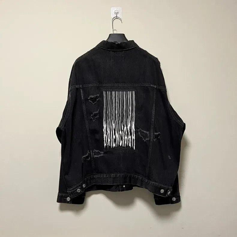 Balenciaga Balenciaga Black Embroidered Destroyed Denim Jacket Size US M / EU 48-50 / 2 - 2 Thumbnail