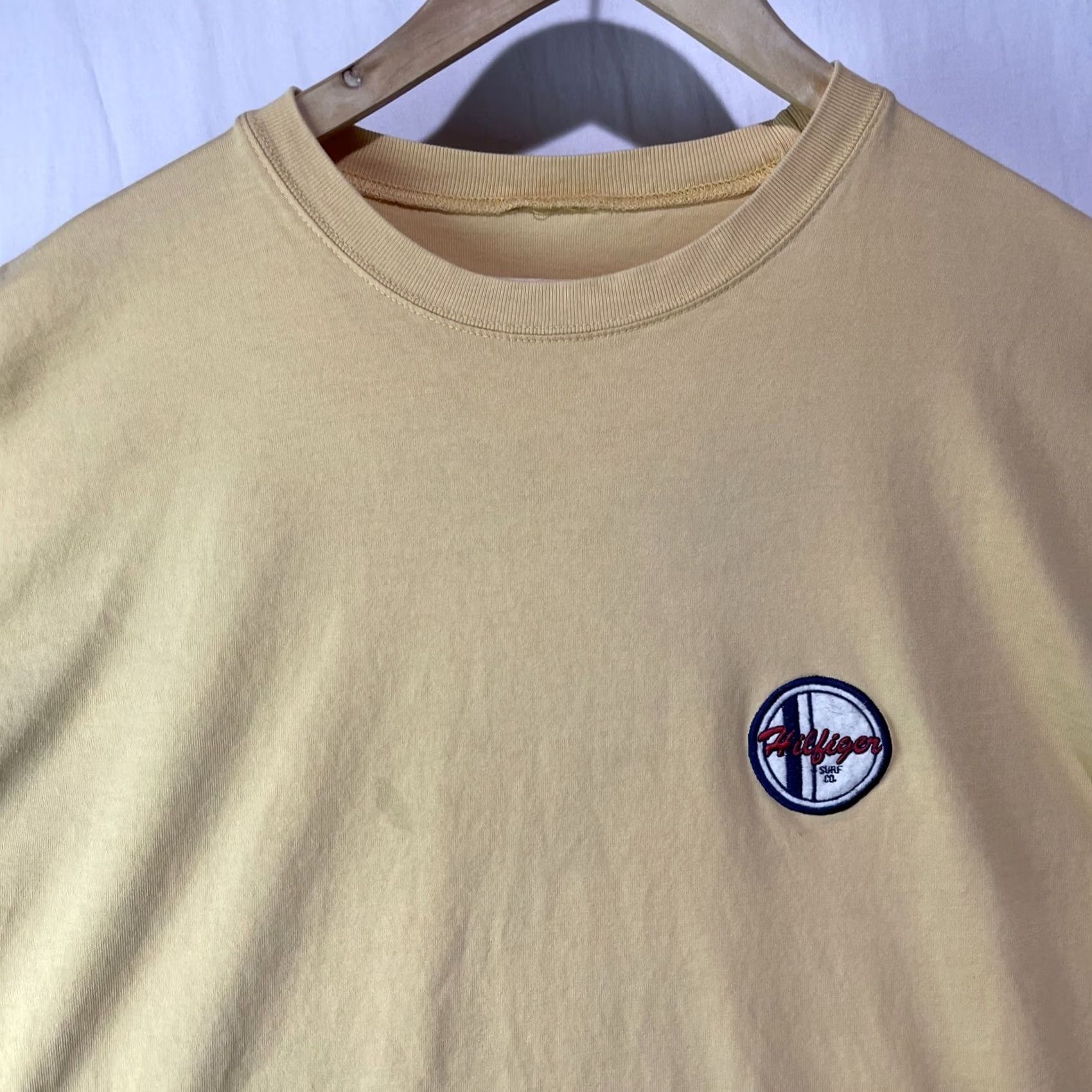 Tommy Hilfiger VINTAGE Tommy Hilfiger Shirt Mens XL Surfing Co. Spell Out Short Sleeve Shirt Mens XL Yellow Logo 90s Beach Retro American Boys Mens Size US XL / EU 56 / 4 - 4 Thumbnail