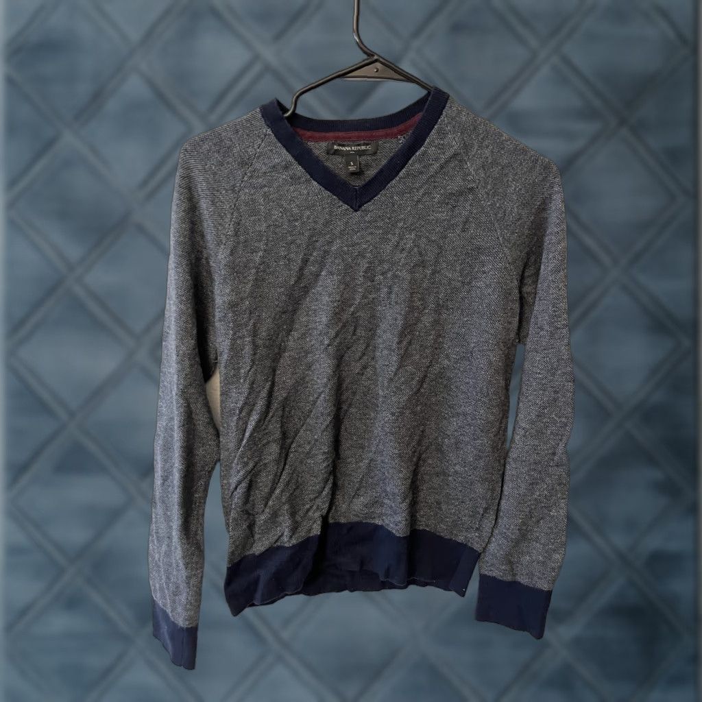 Banana Republic Banana Republic Sweater Shirt Mens Size Small 100% Cotton Blue V-Neck Pullover, Knit, Casual Mens Fashion, Fall Winter Size US S / EU 44-46 / 1 - 1 Thumbnail