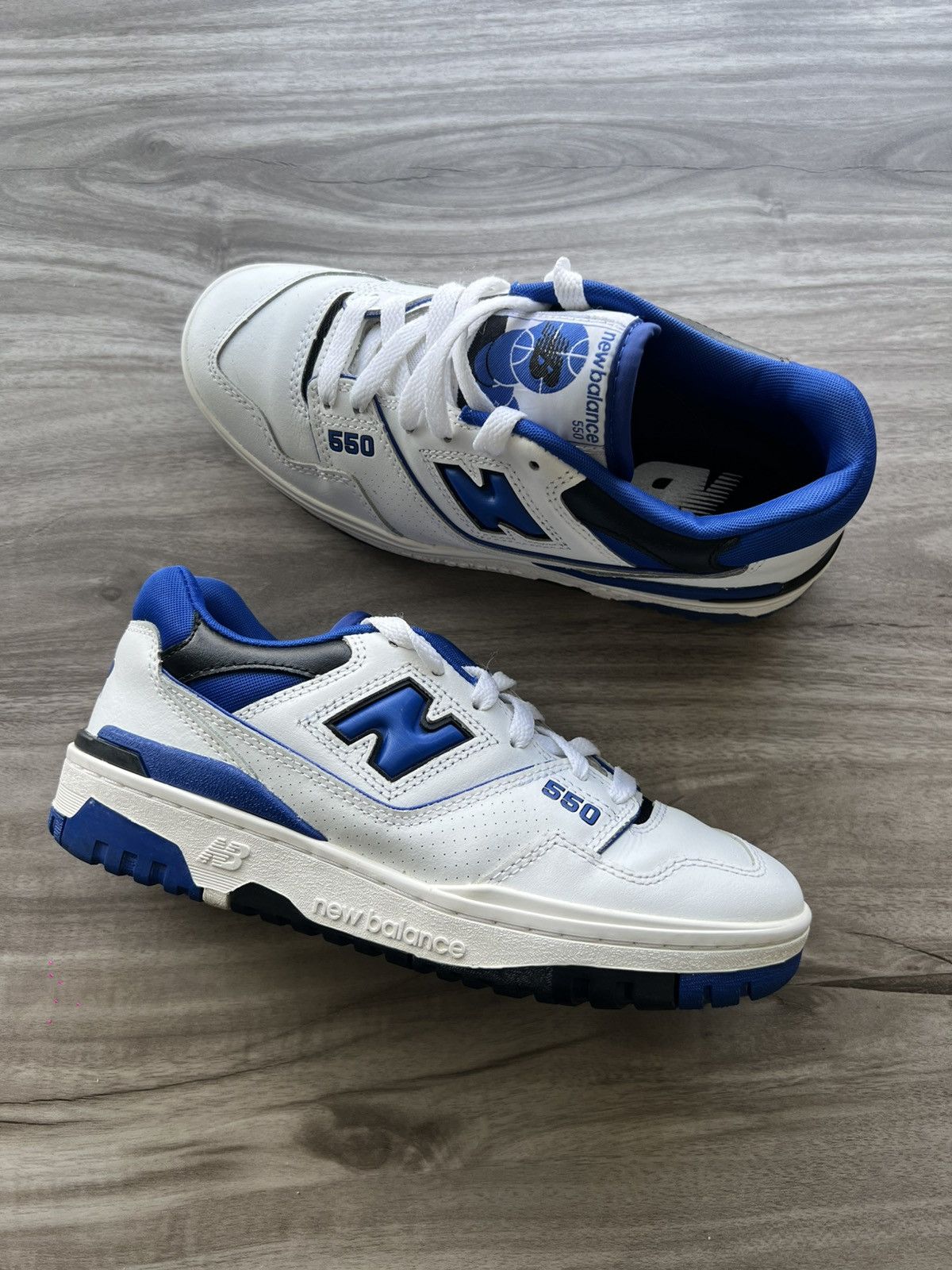 New Balance New Balance 550 White Team Royal Size 5.5 Men’s/ 7 Women’s Size US 5.5 / EU 38 - 1 Thumbnail