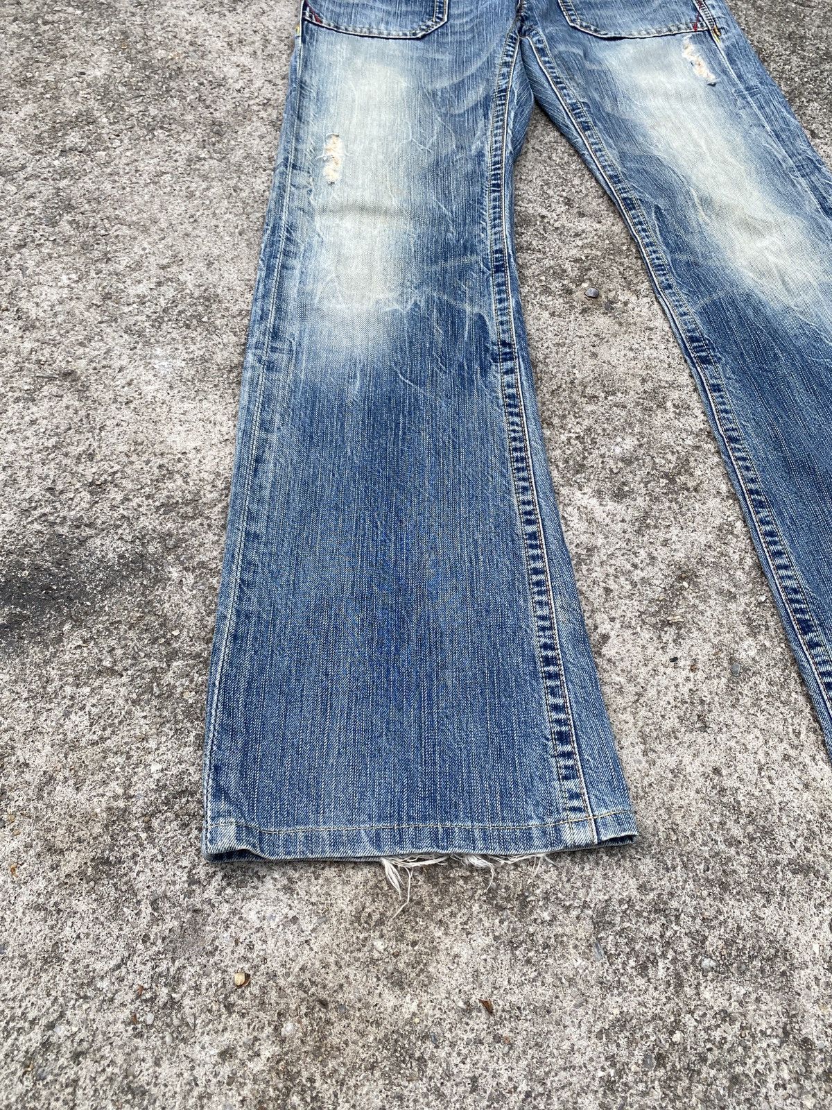 Japanese Brand Flare Brappers Japan Buckle Back Faded Distressed Denim Size US 28 / EU 44 - 6 Thumbnail