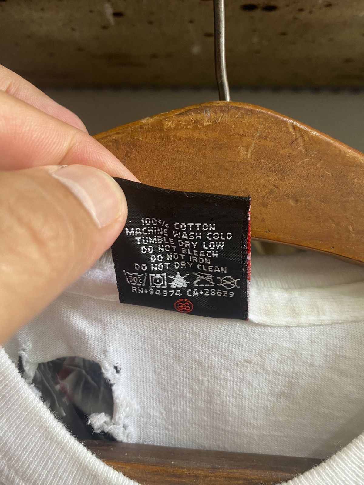 Stussy STUSSY DISTRESSED TSHIRT Size US L / EU 52-54 / 3 - 11 Thumbnail