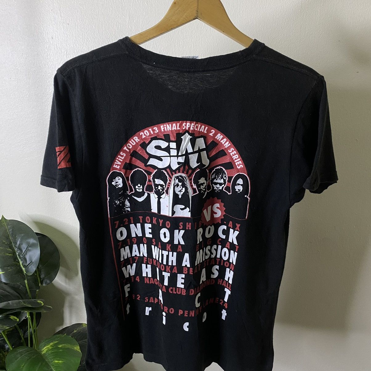 Band Tees The Sim Evils Tour 2013 Final Special Ft One Ok Rock Tee Size US S / EU 44-46 / 1 - 2 Thumbnail