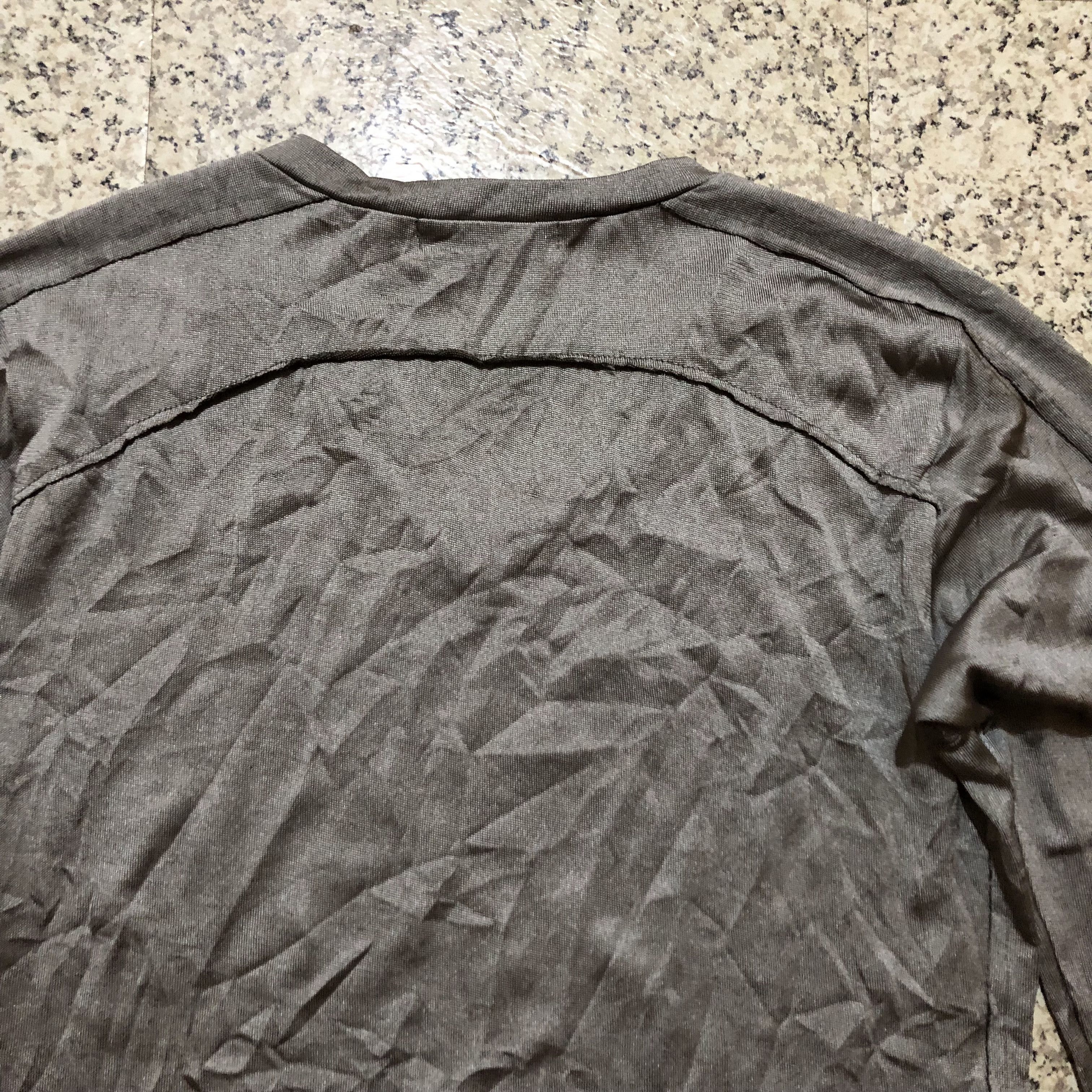 5351 POUR LES HOMMES 5351 Pour Les Hommes Textured Wrinkle V-Neck Long Sleeve Size US S / EU 44-46 / 1 - 10 Thumbnail