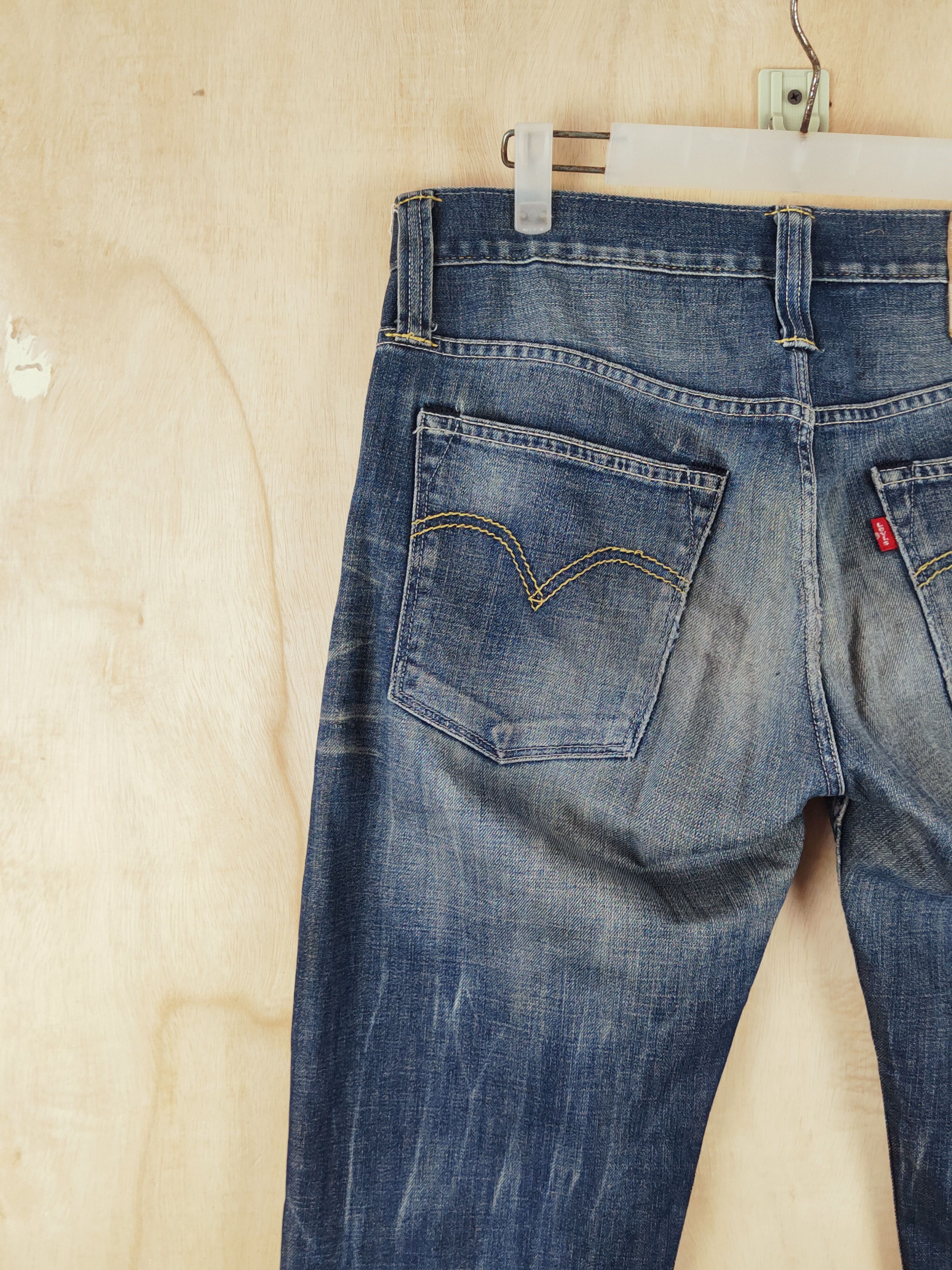 Japanese Brand Levi's Dark Blue Distressed Ripped Jeans #S2663 Size US 32 / EU 48 - 10 Thumbnail