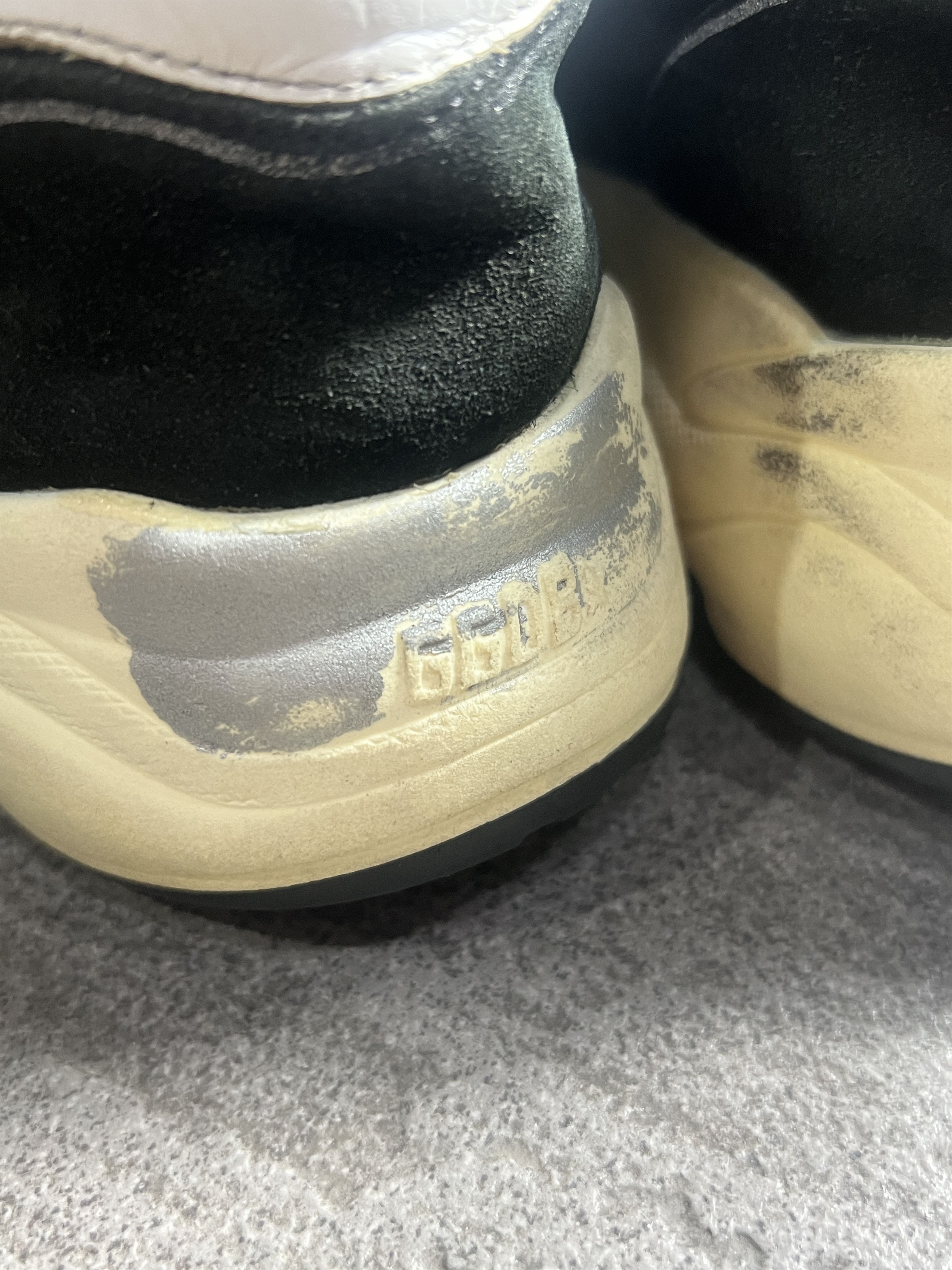 Golden Goose Golden Goose Running Sole Black Silver Star Size 39 Size US 9 / IT 39 - 8 Thumbnail