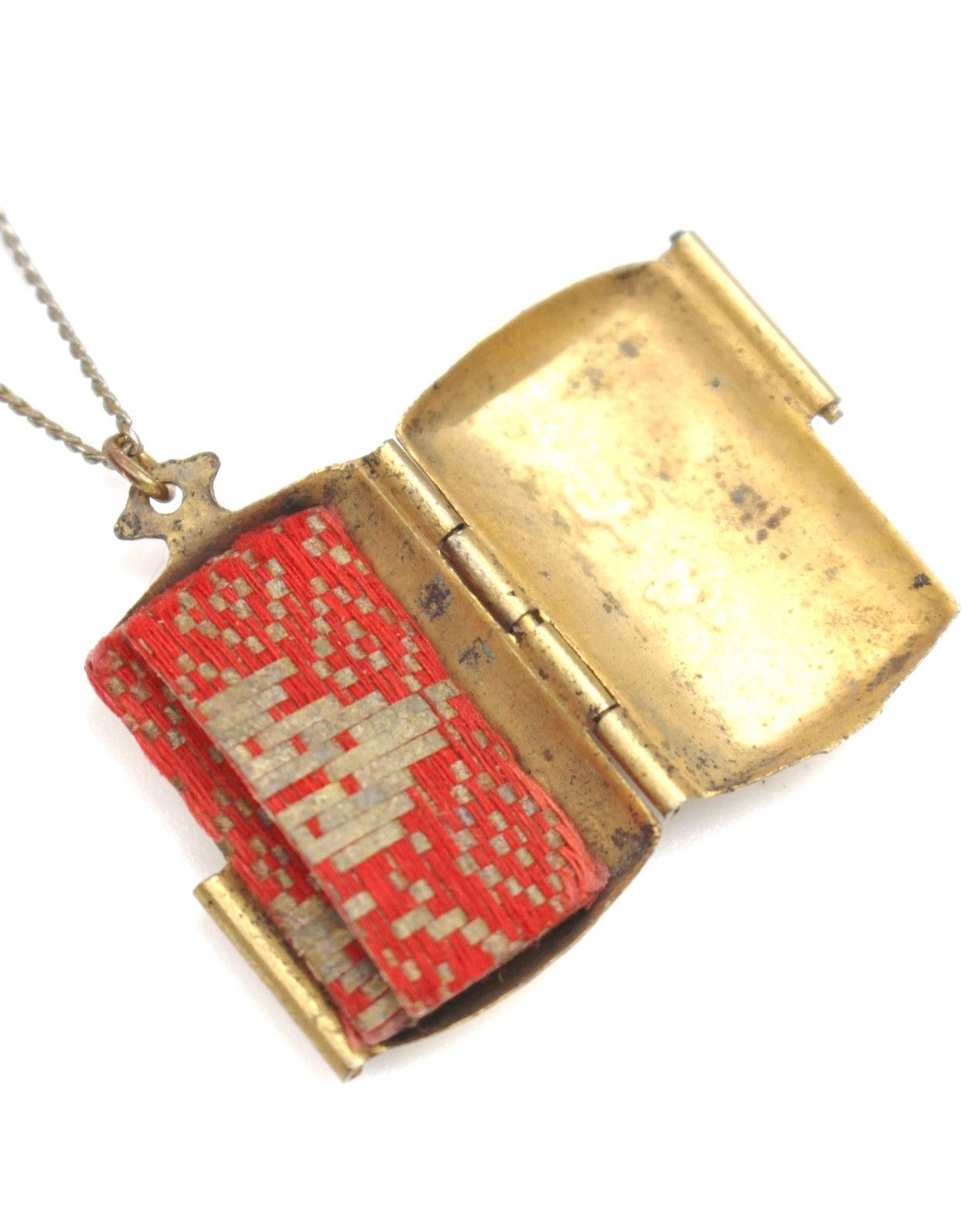 Buddha to Buddha 1980S JAPAN BRASS LOCKET PENDANT WITH BUDDHA RELIEF NECKLACE Size ONE SIZE - 3 Thumbnail