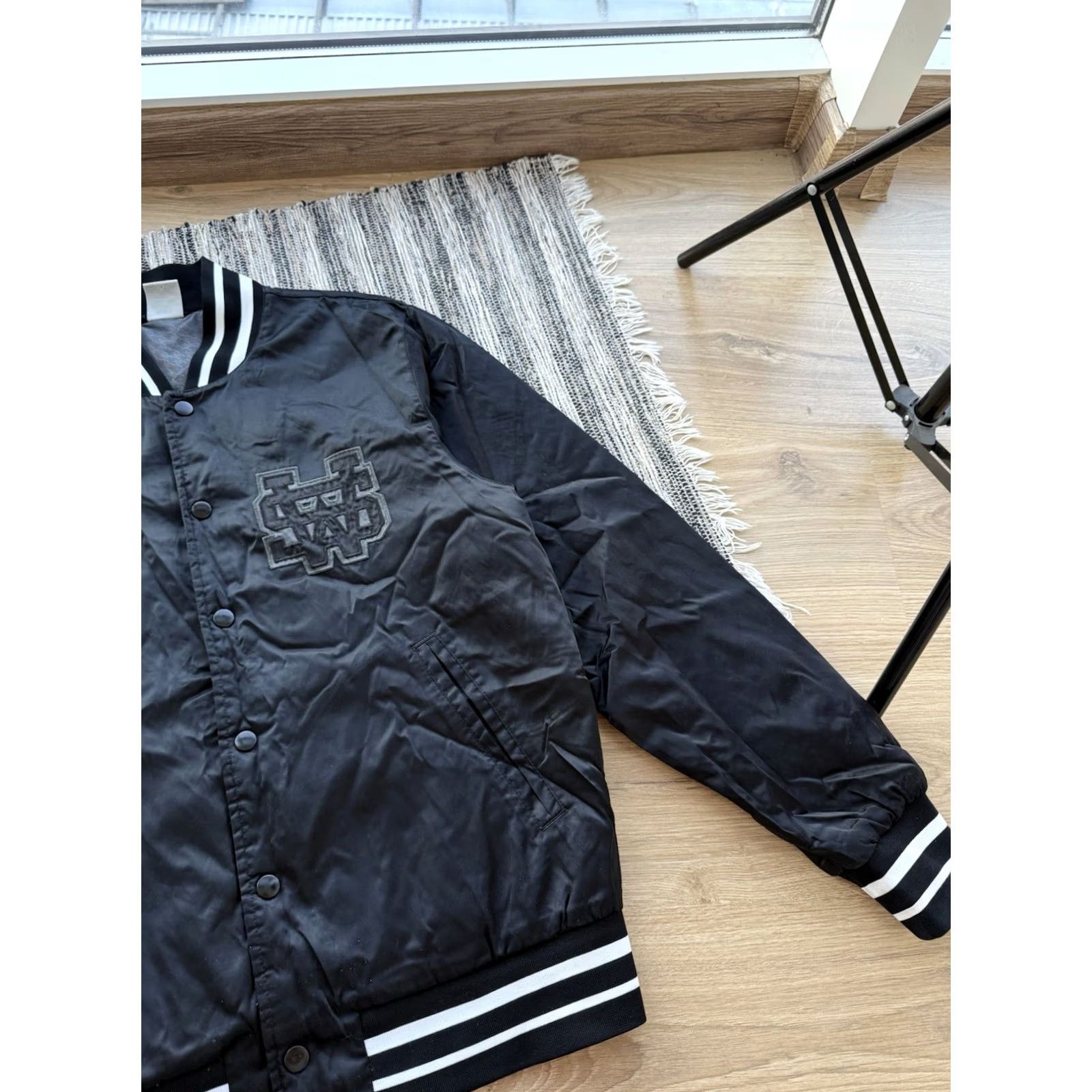 Nike VINTAGE Nike Sportswear Bomber Jacket Satin Black Men’s S Jacket Size US S / EU 44-46 / 1 - 5 Thumbnail