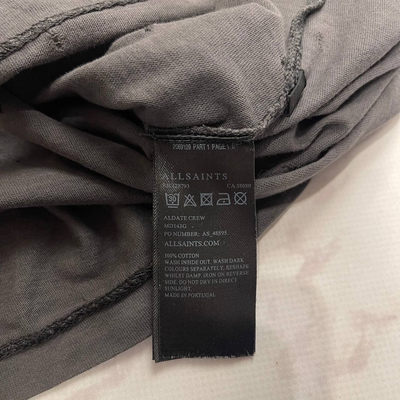 Allsaints distressed allsaints tshirt hole size L\ Size US L / EU 52-54 / 3 - 13 Thumbnail