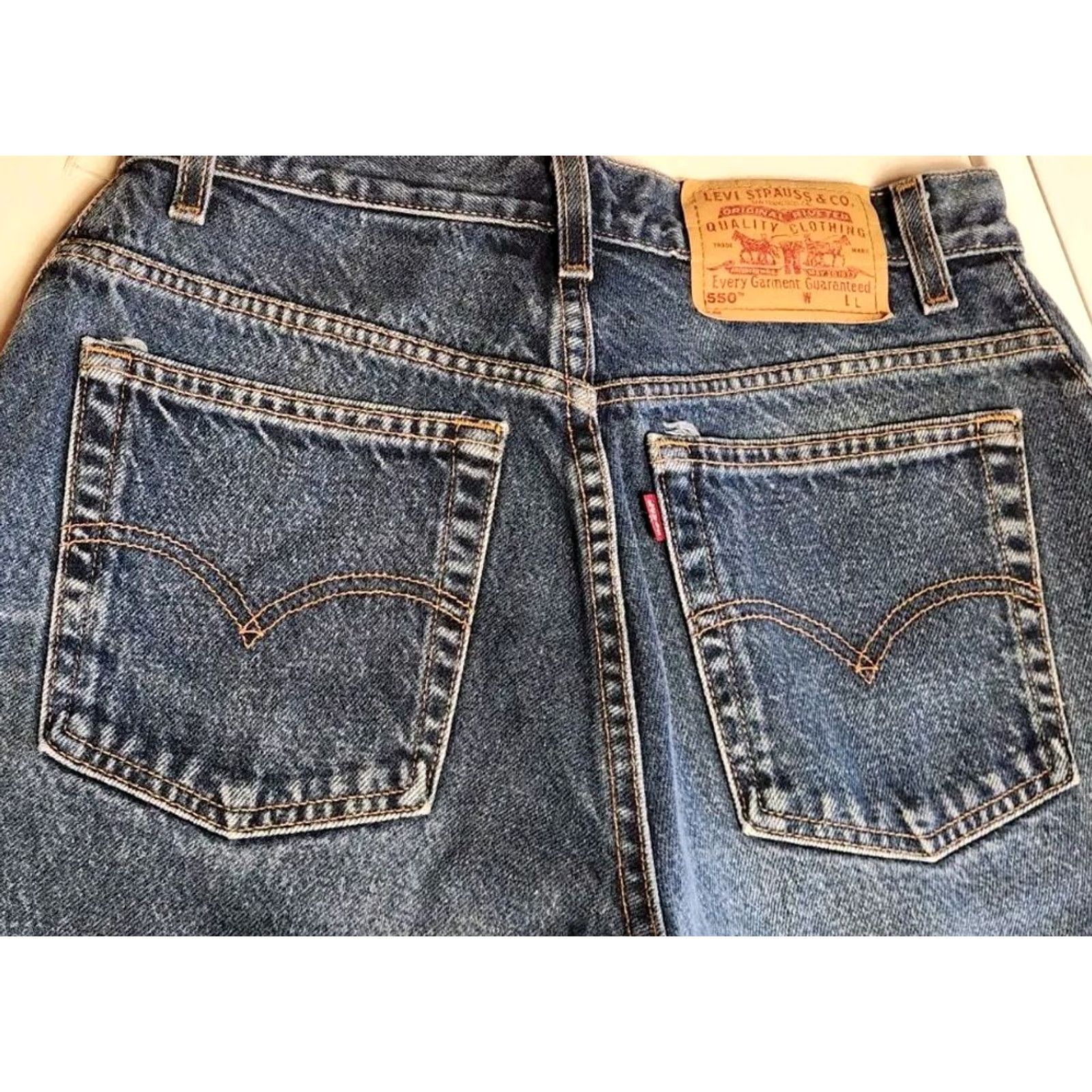 Levi's VINTAGE Levi's 550 Relaxed Fit Jeans Womens Sz 10 28x32 Blue Retro Modern 80s 90s Design Mens Women Boys Girls Size 32" / US 10 / IT 46 - 5 Thumbnail