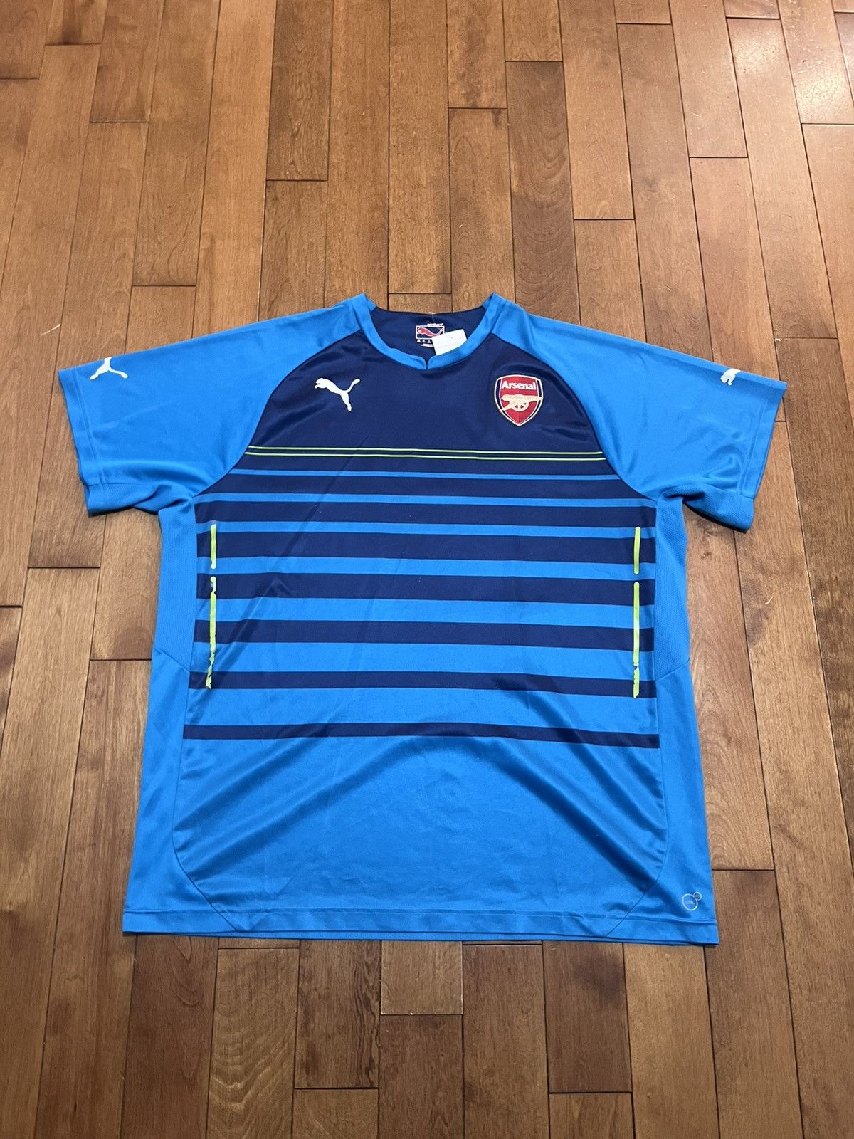 Puma Arsenal jersey Size US XXL / EU 58 / 5 - 2 Thumbnail