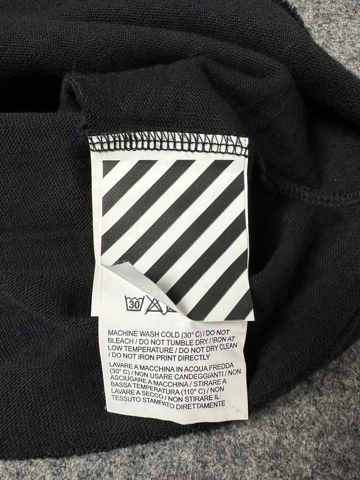 Off-White Off-White - Virgil Abloh S/S18 Monalisa Portrait - Diagonal Size US M / EU 48-50 / 2 - 12 Thumbnail