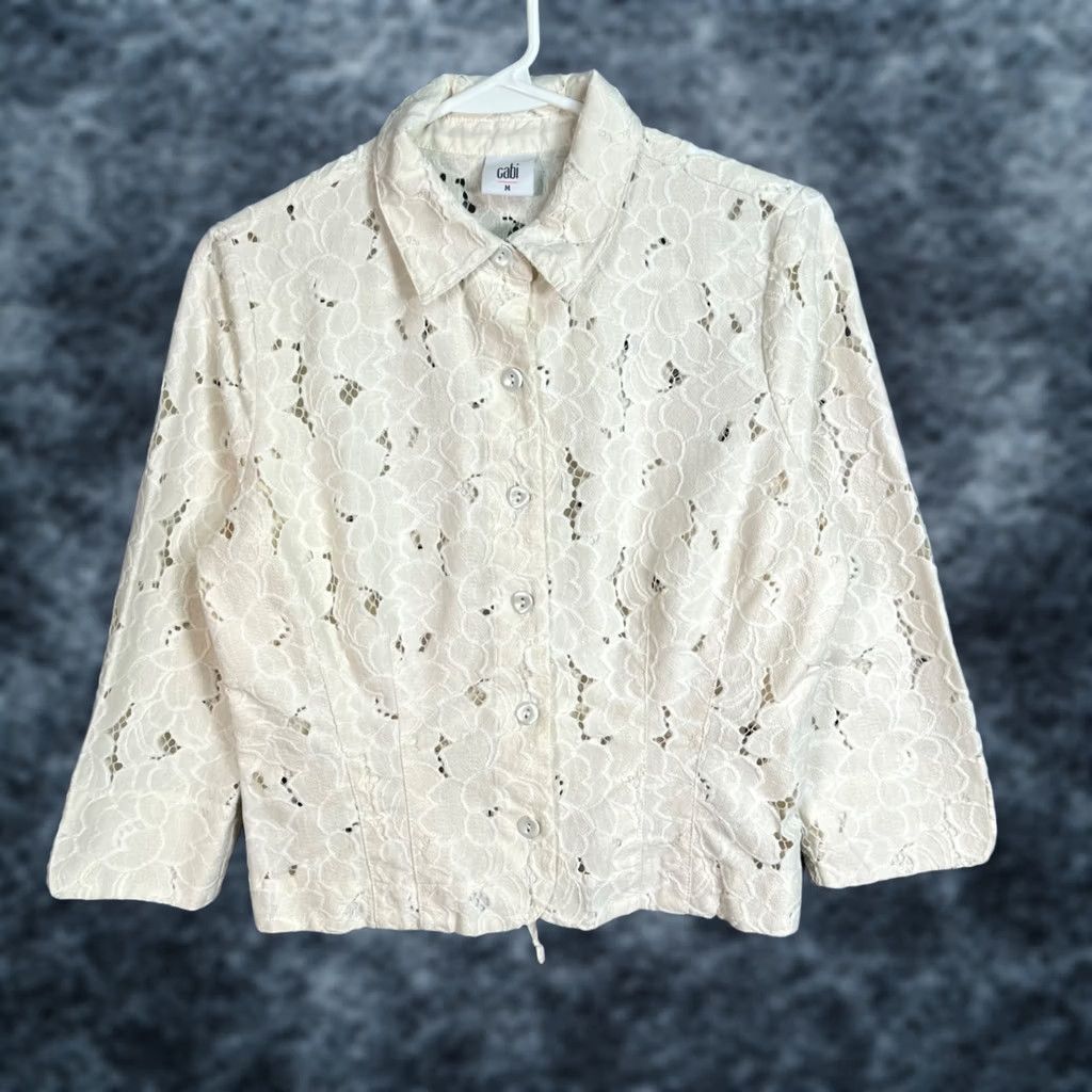 Vintage Cabi Womens Size Medium White Floral Lace Button-Down Jacket 3/4 Sleeves Shirt Womens Jacket Lace Floral Button-Down, White, M Size M / US 6-8 / IT 42-44 - 1 Thumbnail