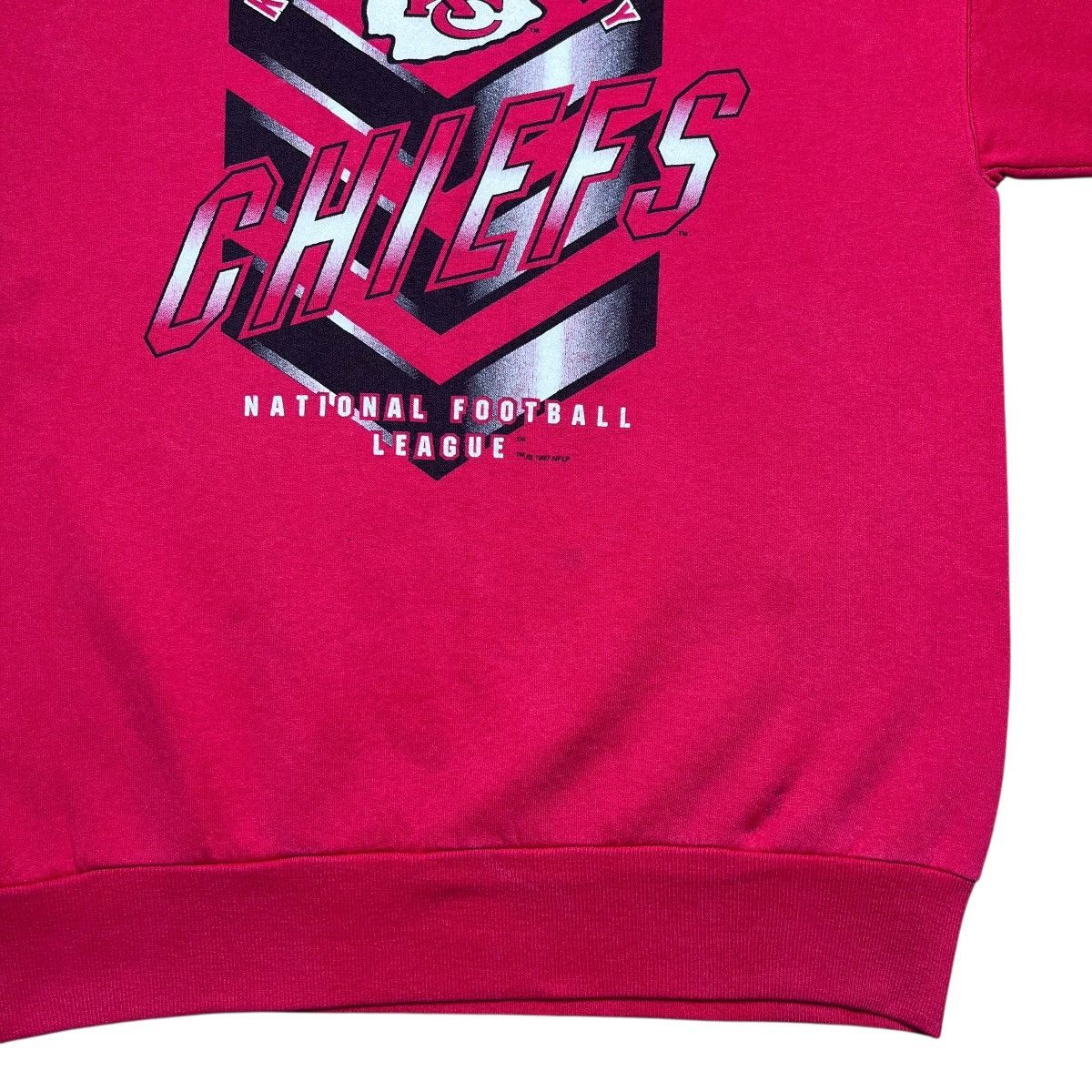 NFL 1997 NFL Kansas City Chiefs Spell Out 3D Graphic Sweatshirt Size US M / EU 48-50 / 2 - 9 Thumbnail
