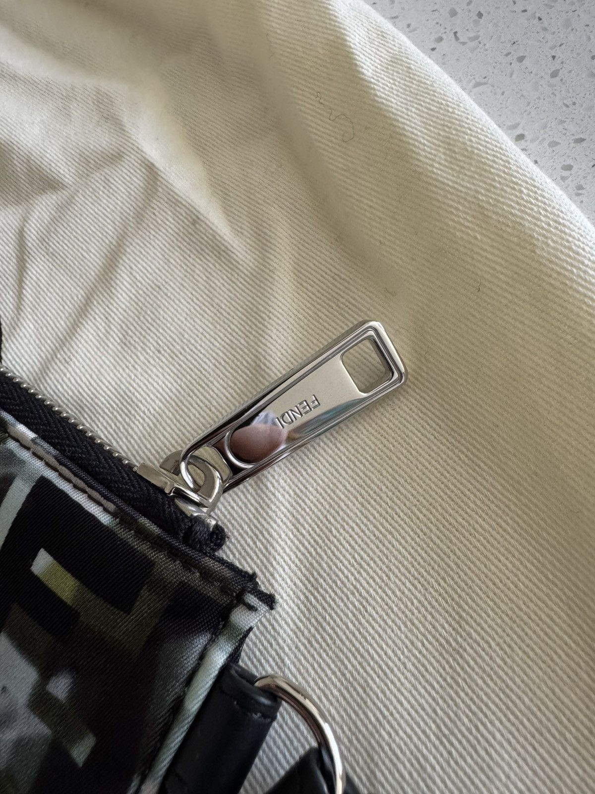 Fendi Fendi camo pouch with leather wrist strap Size ONE SIZE - 5 Thumbnail