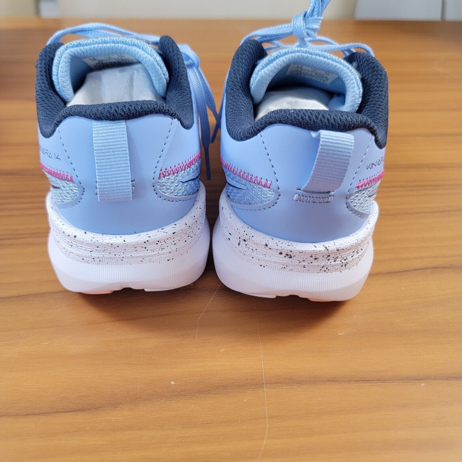 Saucony Saucony Kinvara 14 Sneaker, Light Blue, 4 US Unisex Big Kid Size US 4 / IT 34 - 3 Thumbnail