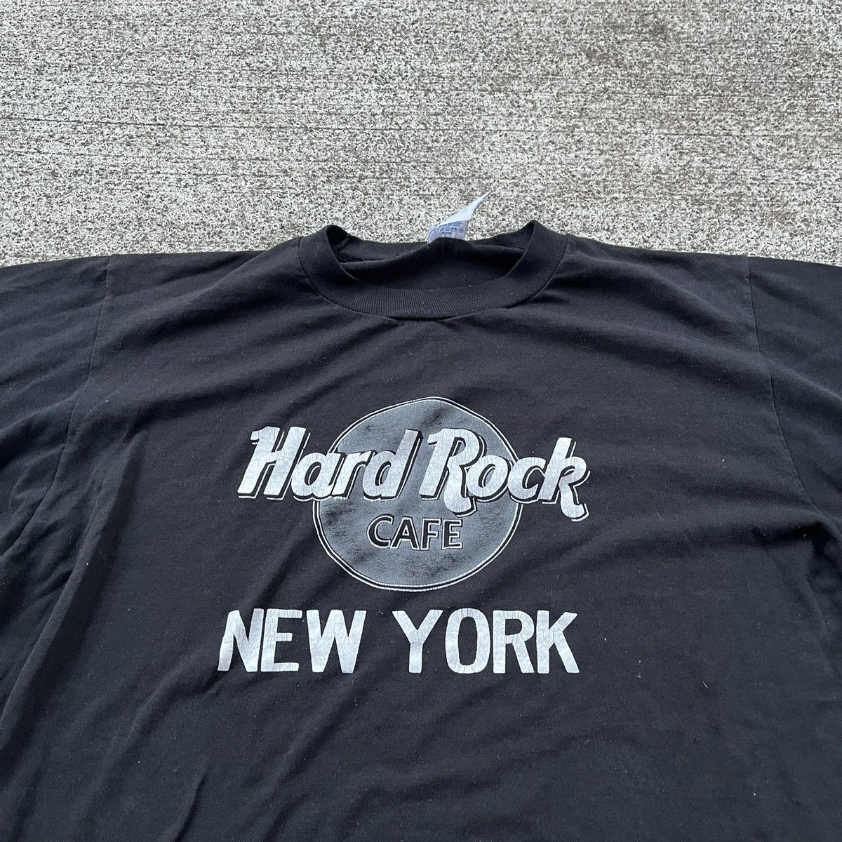 Vintage Vintage Hard Rock Cafe New York Black Faded 90’s Size US L / EU 52-54 / 3 - 2 Thumbnail