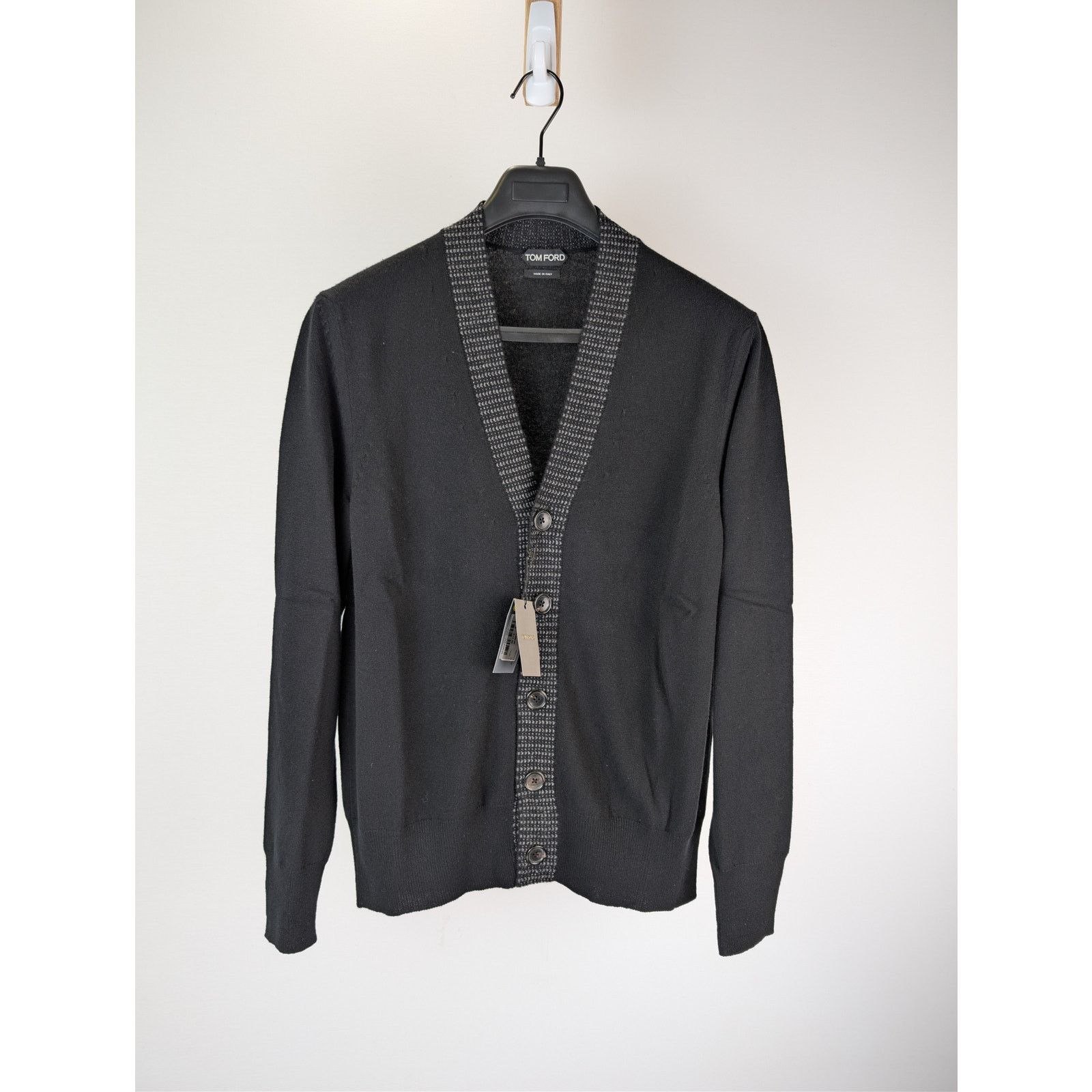 Tom Ford o1rshd1 Knitwear V-Neck Cardigan Sweater in Black Size US M / EU 48-50 / 2 - 2 Thumbnail