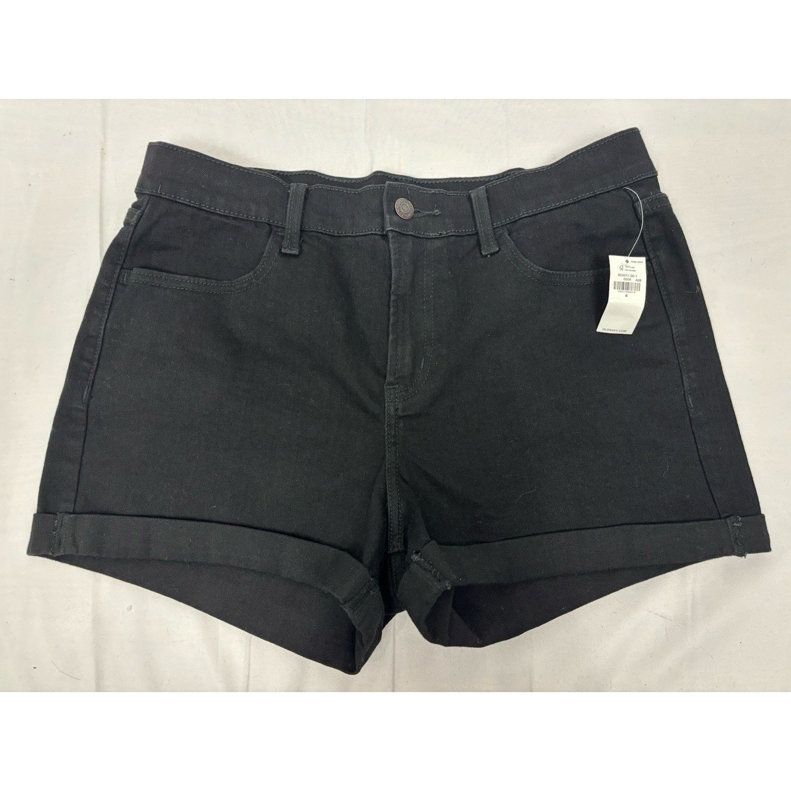 Old Navy NWT Old Navy Women 6 Cuffed Black Denim Jean Shorts Size 28" / US 6 / IT 42 - 1 Thumbnail