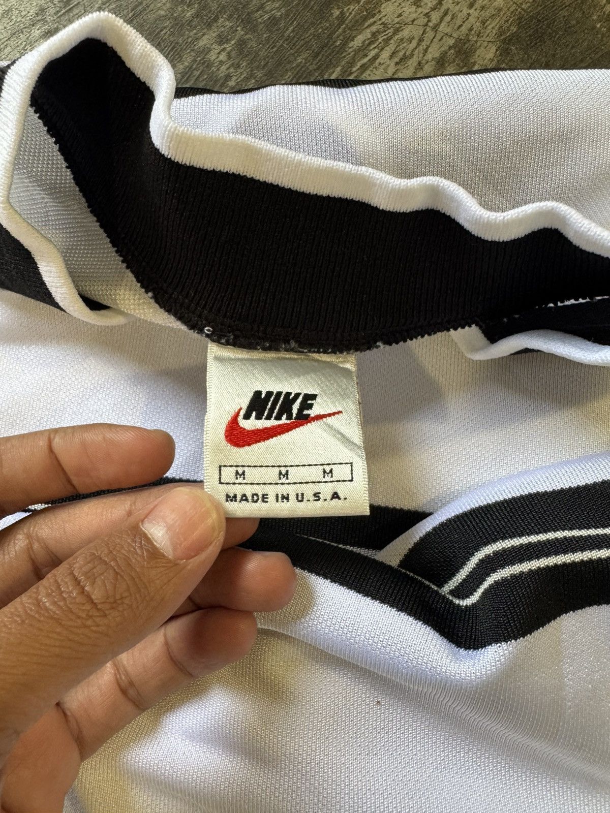 Nike VINTAGE 90’S JERSEY PUMAS UNAM STRIPED BY NIKE SHIRT Size US M / EU 48-50 / 2 - 5 Thumbnail