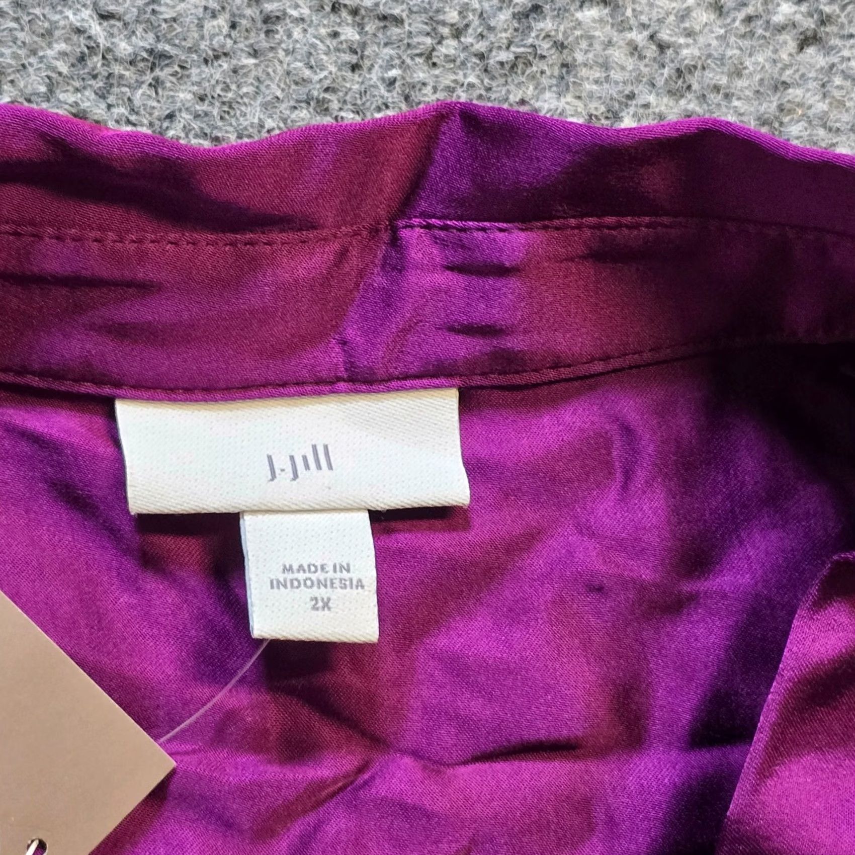 J. Jill J Jill Top Women 2X Purple Satin Button Long Sleeve Blouse Casual Shirt Satin Buttoned Vintage No Womens Shirt Contemporary Casual Sleeve Short-Long? Size XXL / US 16-18 / IT 52-54 - 3 Thumbnail