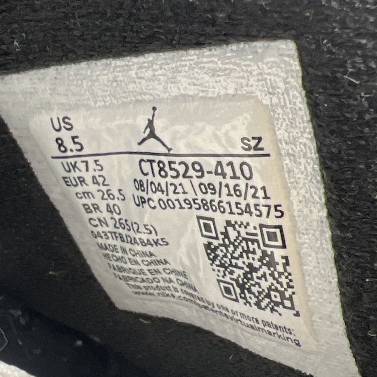 Jordan Brand Air Jordan 6 UNC Home Size US 8.5 / EU 41-42 - 9 Thumbnail