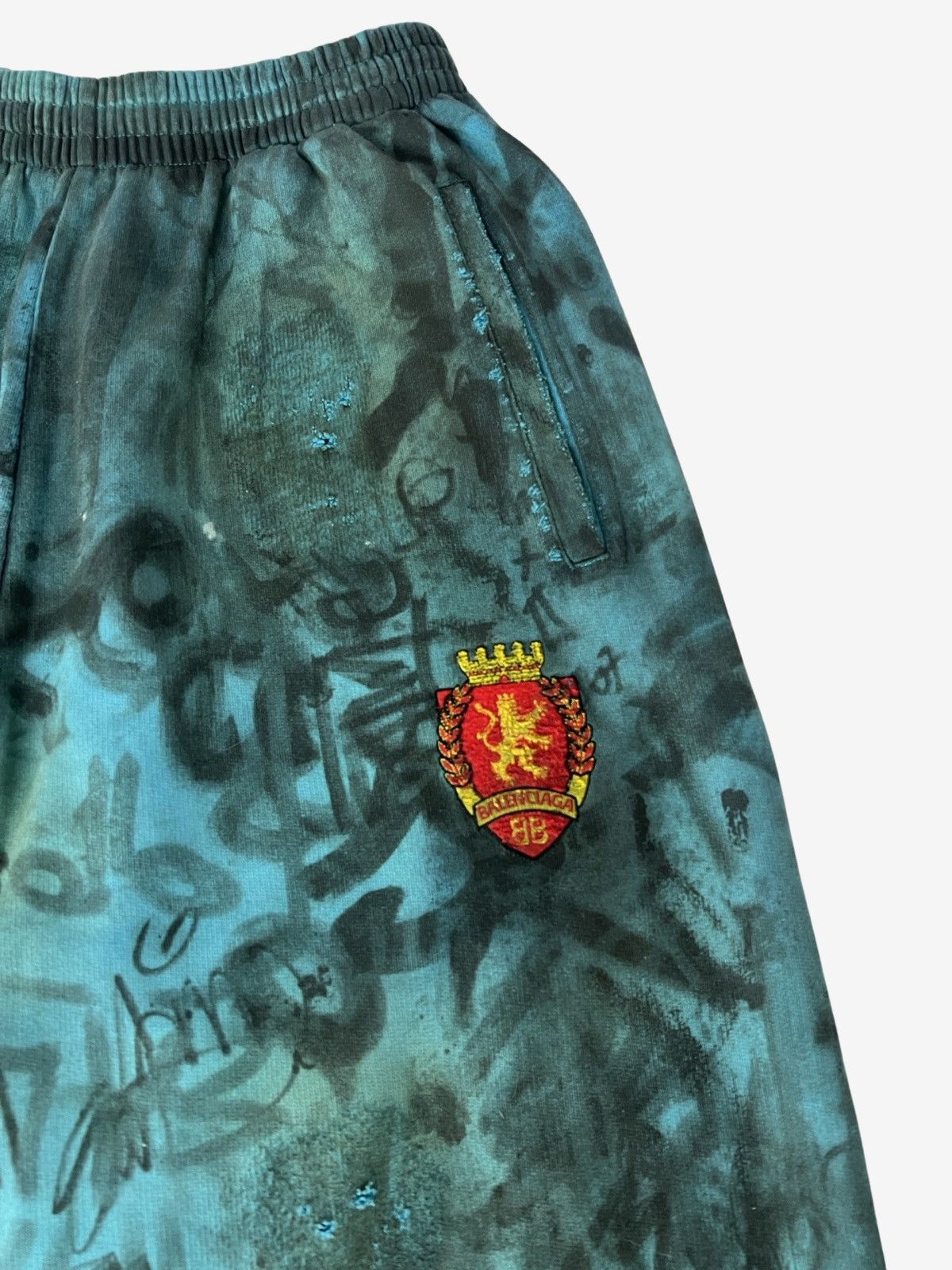 Balenciaga Balenciaga SS23 Blue Skater Graffiti Sweatpants Size US 30 / EU 46 - 2 Thumbnail