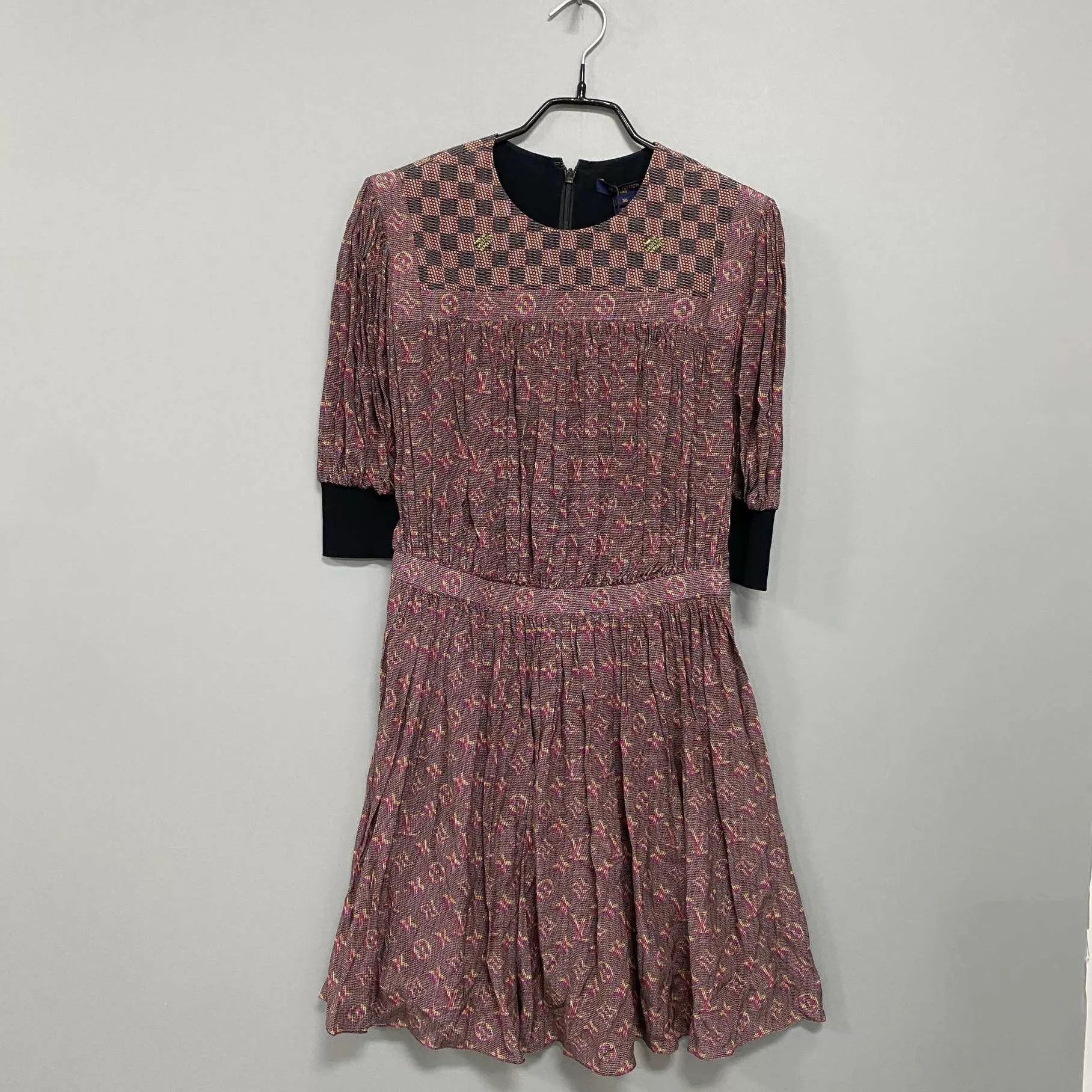 Louis Vuitton LV Colorful All-Over Silk Dress 99 New Size 36 Size XS / US 0-2 / IT 36-38 - 1 Thumbnail