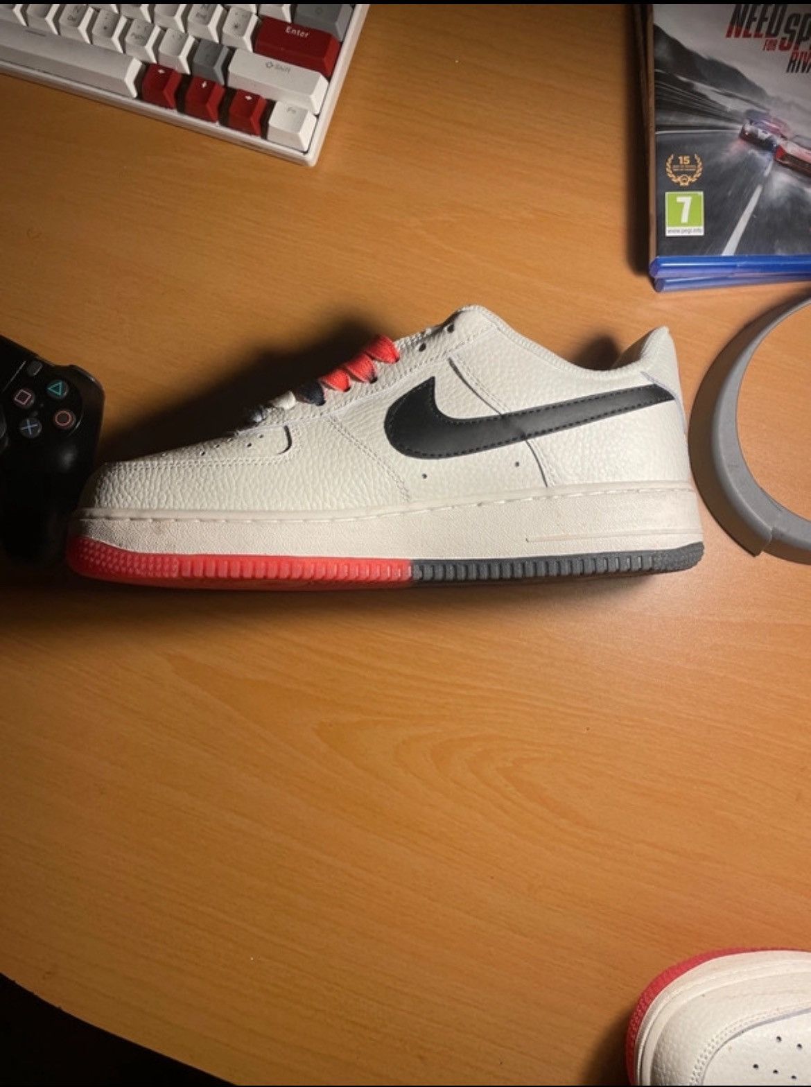 Nike AF1 chicago bulls Size US 9.5 / EU 42-43 - 2 Thumbnail