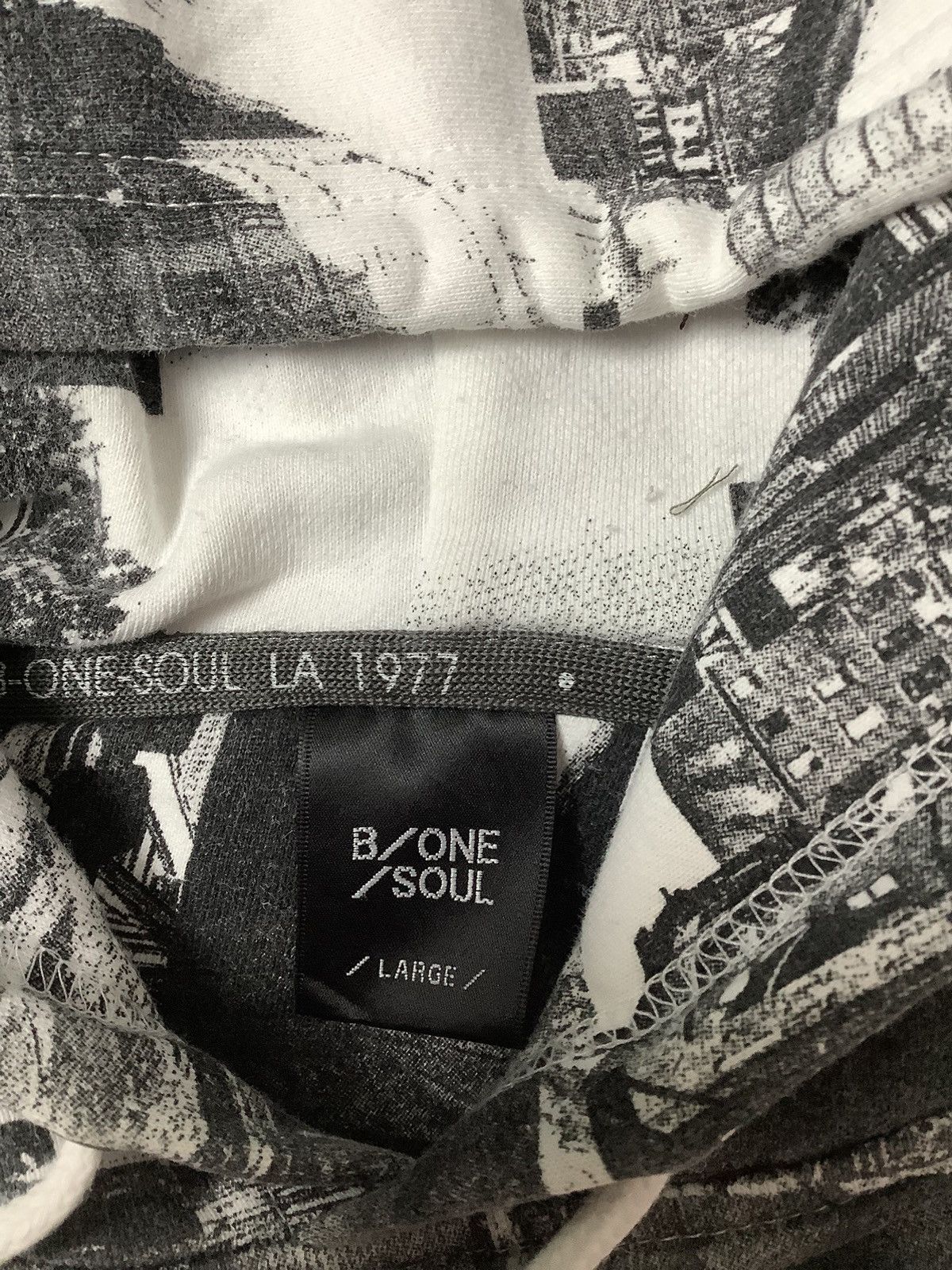 If Six Was Nine × Le Grande Bleu (L.G.B.) B one soul grafity style hoodie like IF6W9 LGB styel Size US L / EU 52-54 / 3 - 5 Thumbnail