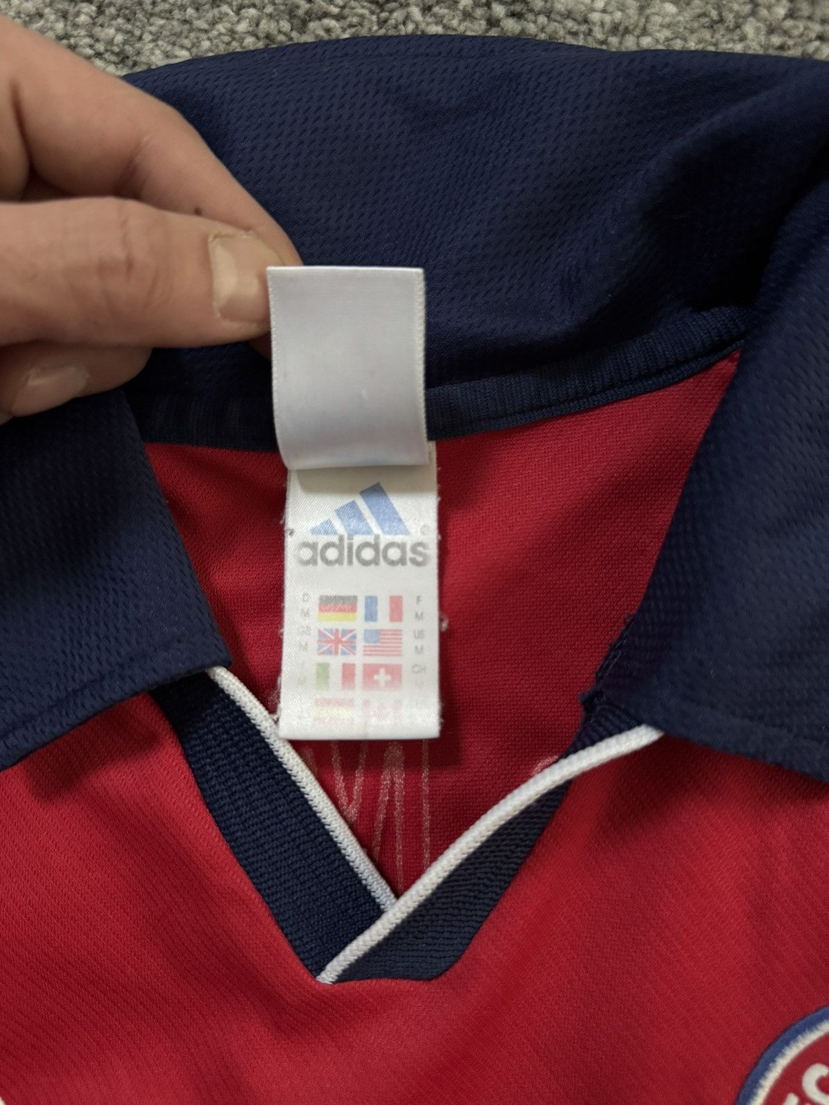 Adidas Adidas Fc Bayern 1999 vintage Size US M / EU 48-50 / 2 - 5 Thumbnail