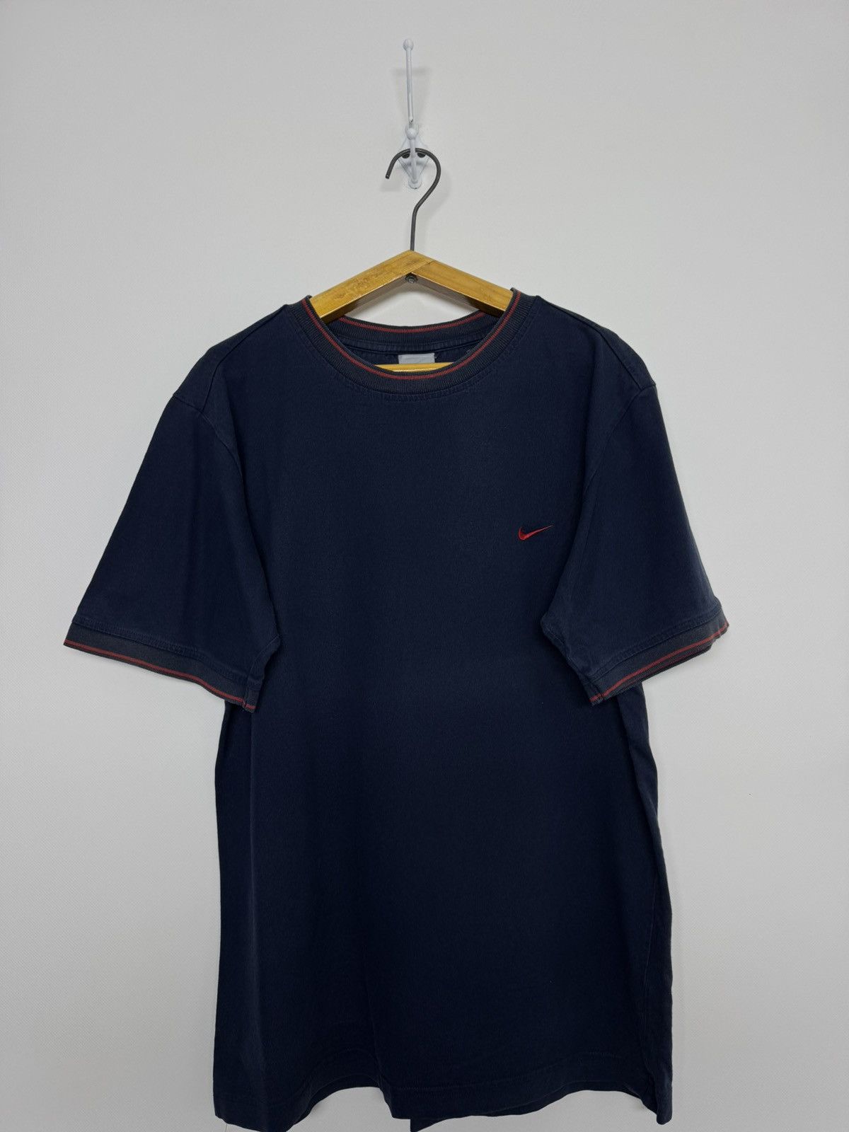 Nike Vintage Nike Swoosh T-Shirt 90’s Size US M / EU 48-50 / 2 - 3 Thumbnail