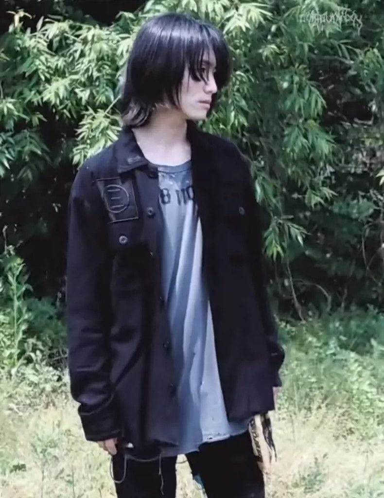 Undercover UNDERCOVER 03 SS scab period destruction washing anti-war s Size US S / EU 44-46 / 1 - 7 Thumbnail