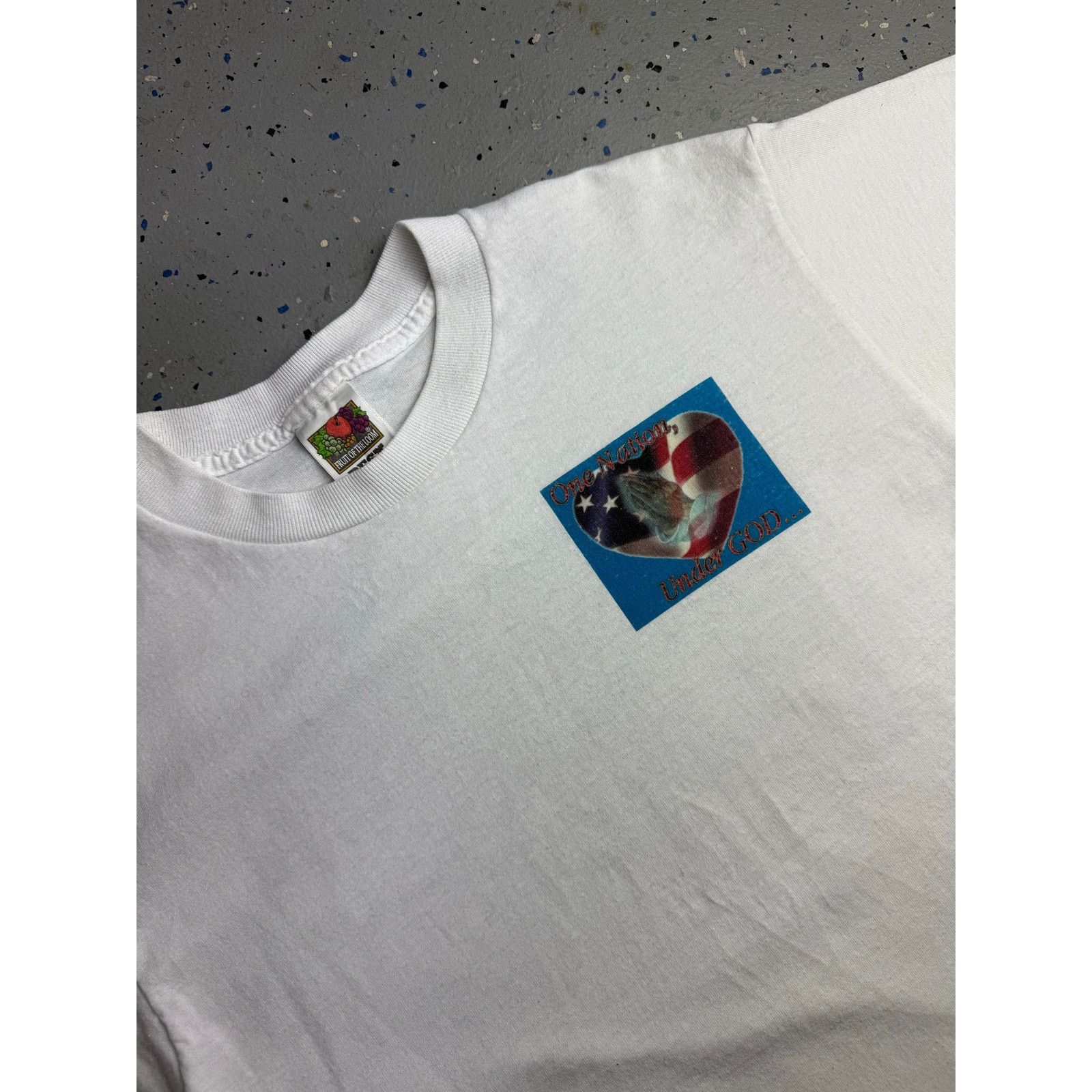 Fruit Of The Loom 2001 911 tribute tee Size US M / EU 48-50 / 2 - 4 Thumbnail