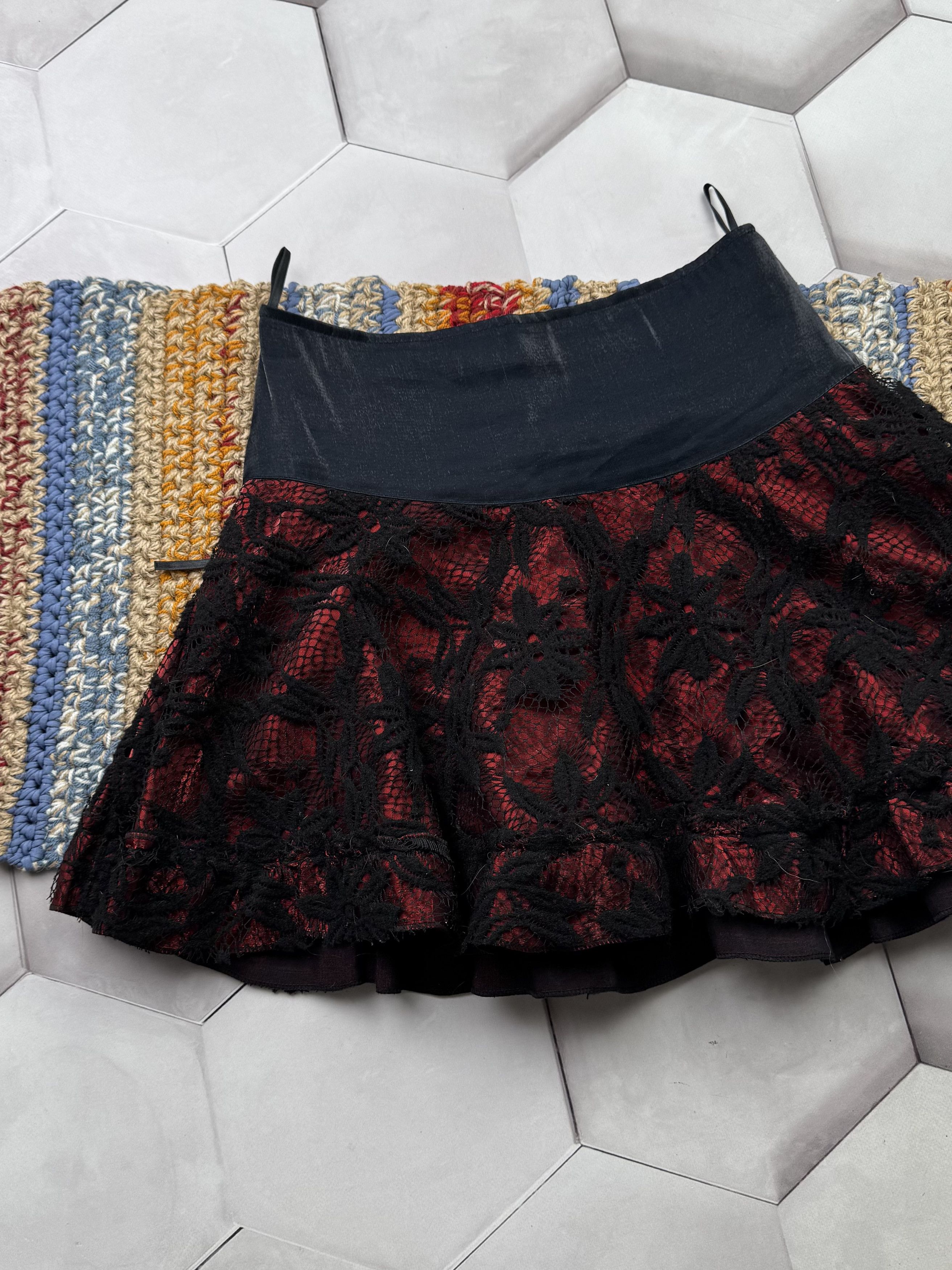 Japanese Brand Vintage Bondage Mini Skirt (E4) Size 27" / US 4 / IT 40 - 6 Thumbnail