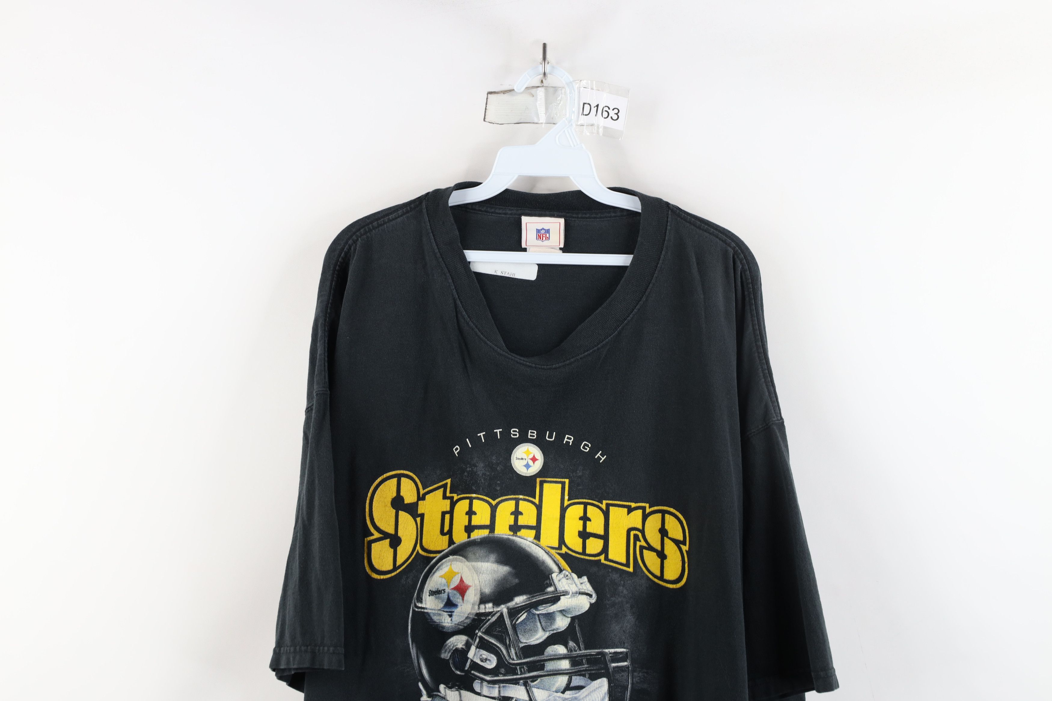 Vintage Vintage Spell Out Pittsburgh Steelers Football T-Shirt Black Size US XXL / EU 58 / 5 - 2 Thumbnail