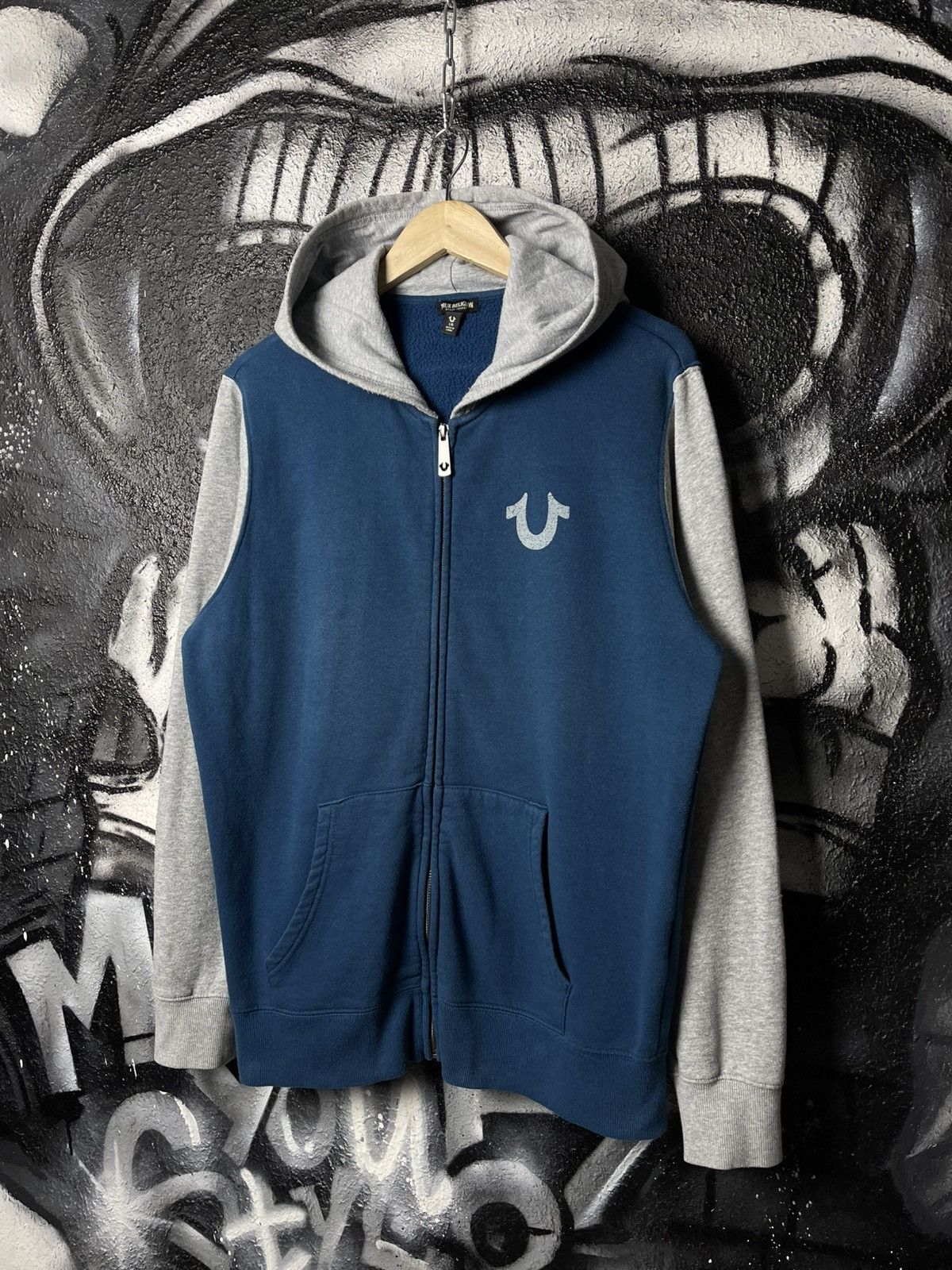 True Religion Y2K True Religion Big Logo Zip Hoodie Men’s Size L Size US L / EU 52-54 / 3 - 2 Thumbnail