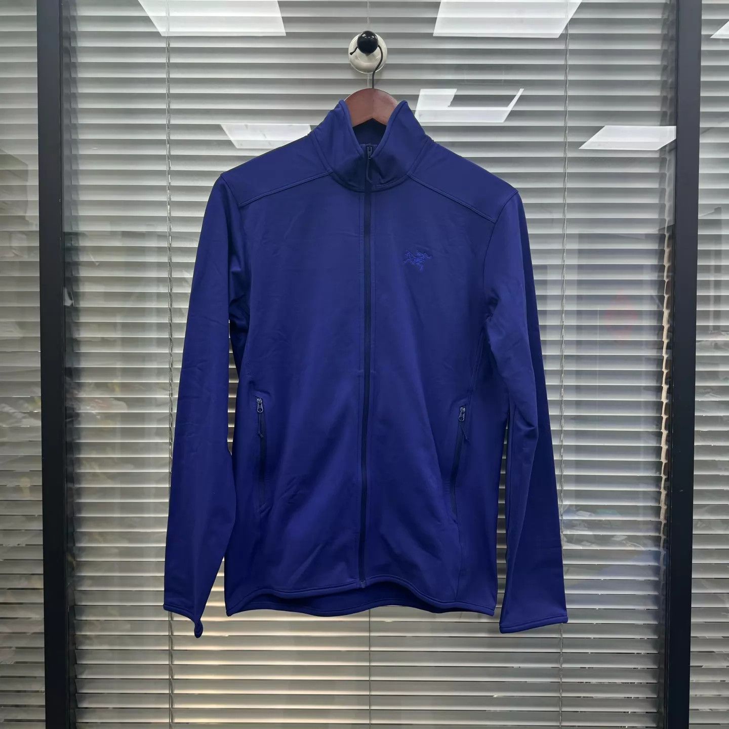 Arc'teryx Arc'teryx KYANITE Jacket Sonic Purple S 99 New Size US S / EU 44-46 / 1 - 1 Thumbnail