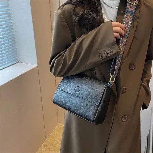 Japanese Brand Solid Leather Tote Crossbody Bag Women Size ONE SIZE - 3 Thumbnail