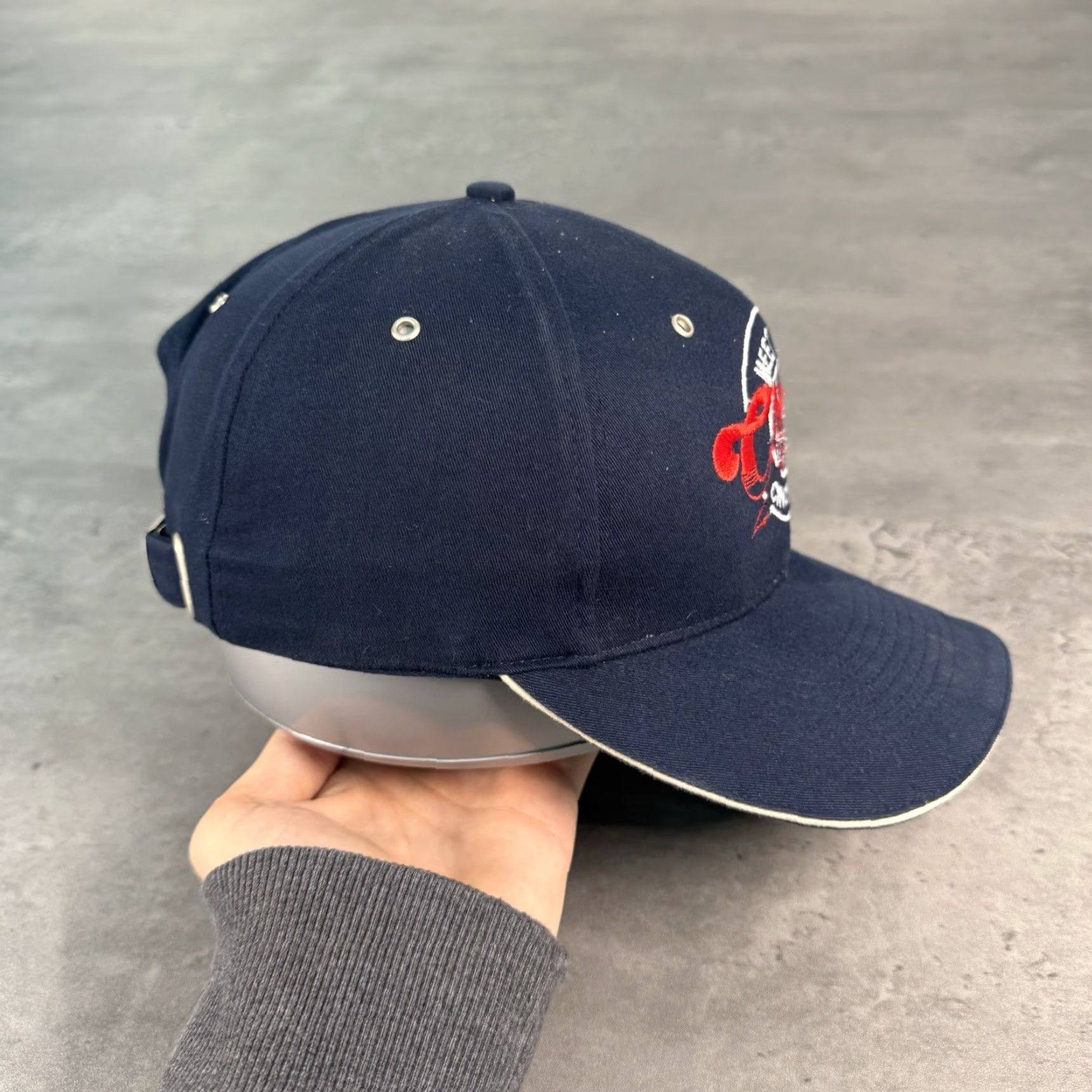 Vintage VINTAGE 90s Cheers Bar Hat Navy Red Boston Cincinnati Pub Restaurant Promo Cap Size ONE SIZE - 4 Thumbnail