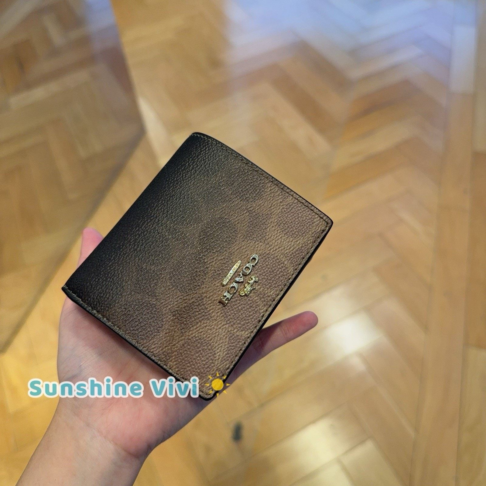Coach NWT Coach Snap Wallet Ombre CEC36 signature Gold/Brown Size ONE SIZE - 1 Thumbnail