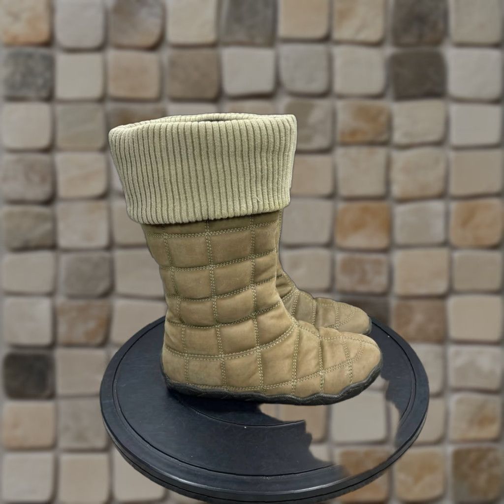 Patagonia Boots Womens Size 7 Ginkgo Moss Brown Quilted Mid Calf Pull On Winter