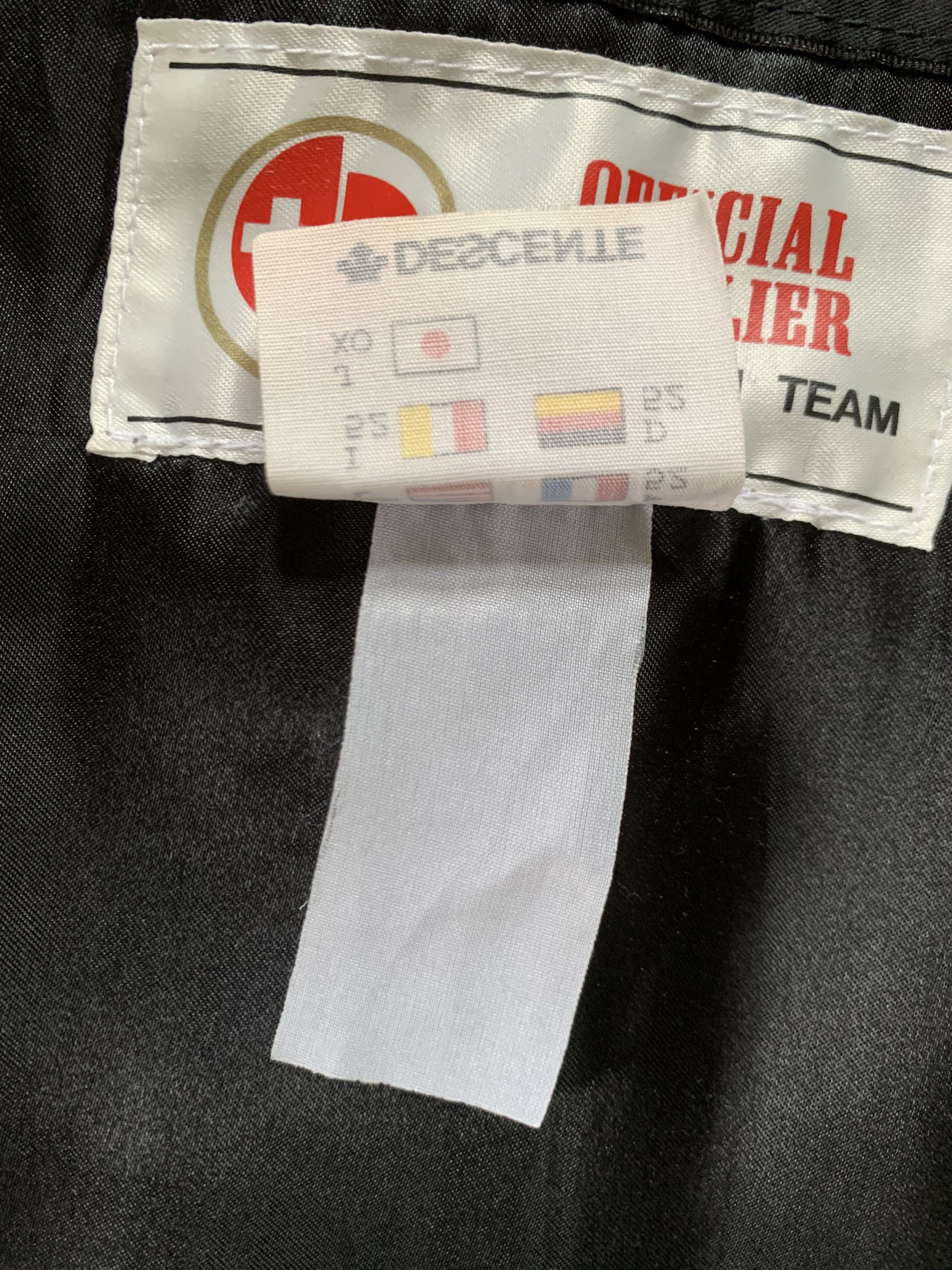 Japanese Brand × Vintage Vintage Descente Suisse Ski Team Winter Ski Jacket Size US L / EU 52-54 / 3 - 10 Thumbnail