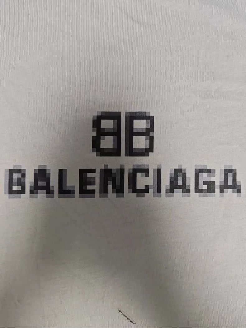 Balenciaga Balenciaga 22ss Blur Mosaic Logo Do Old Destroy Short Sleev Size US XS / EU 42 / 0 - 3 Thumbnail